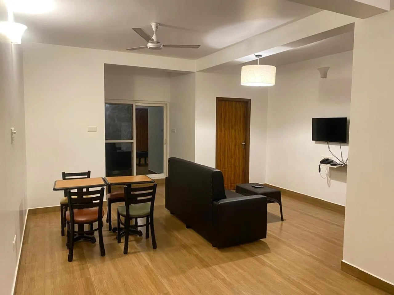 TV and multimedia in The Base Inn