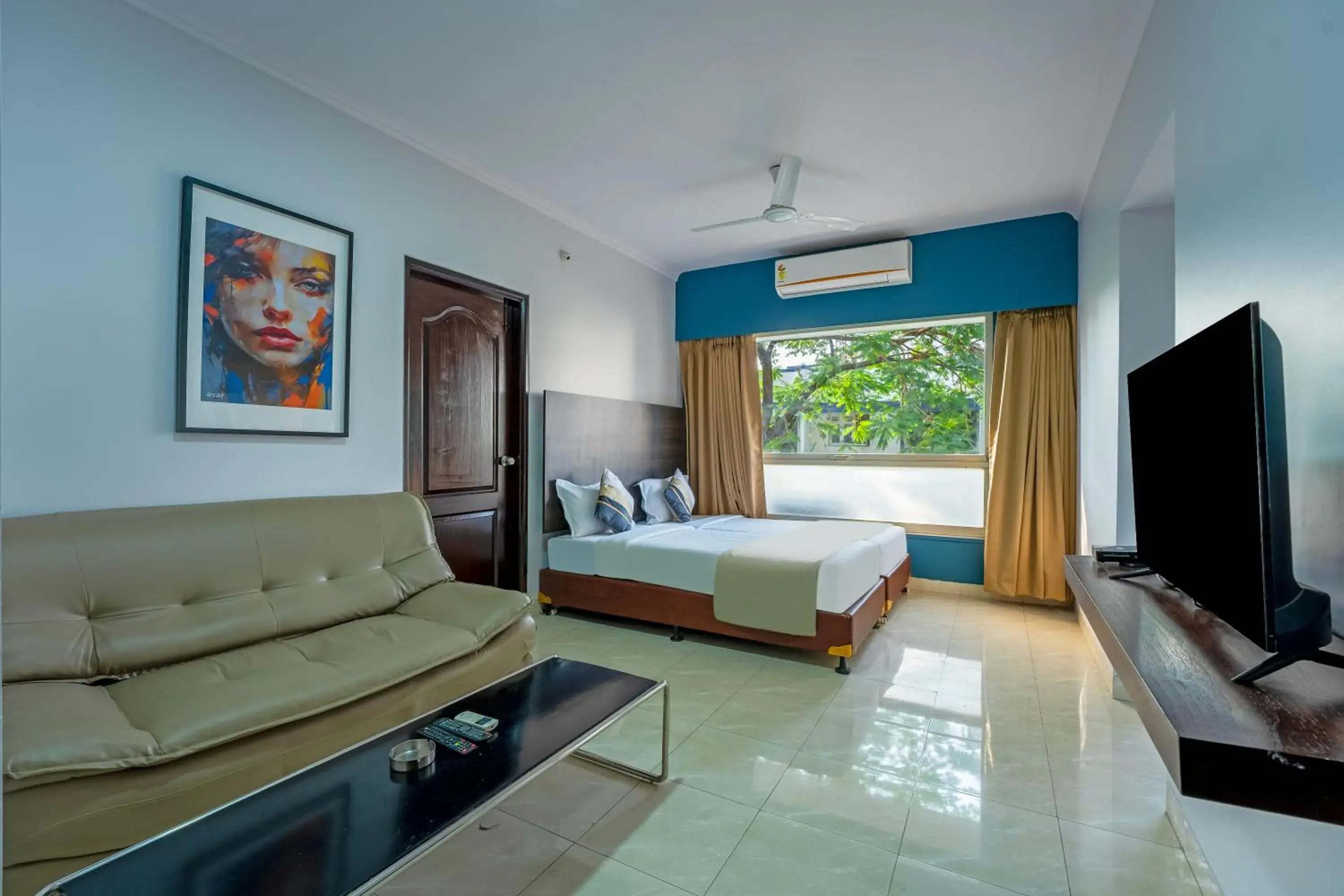 Deluxe Studio in asar Landmark Suites Mumbai International Airport by Orion Hotels Deluxe Studio in asar Landmark Suites Mumbai International Airport by Orion Hotels