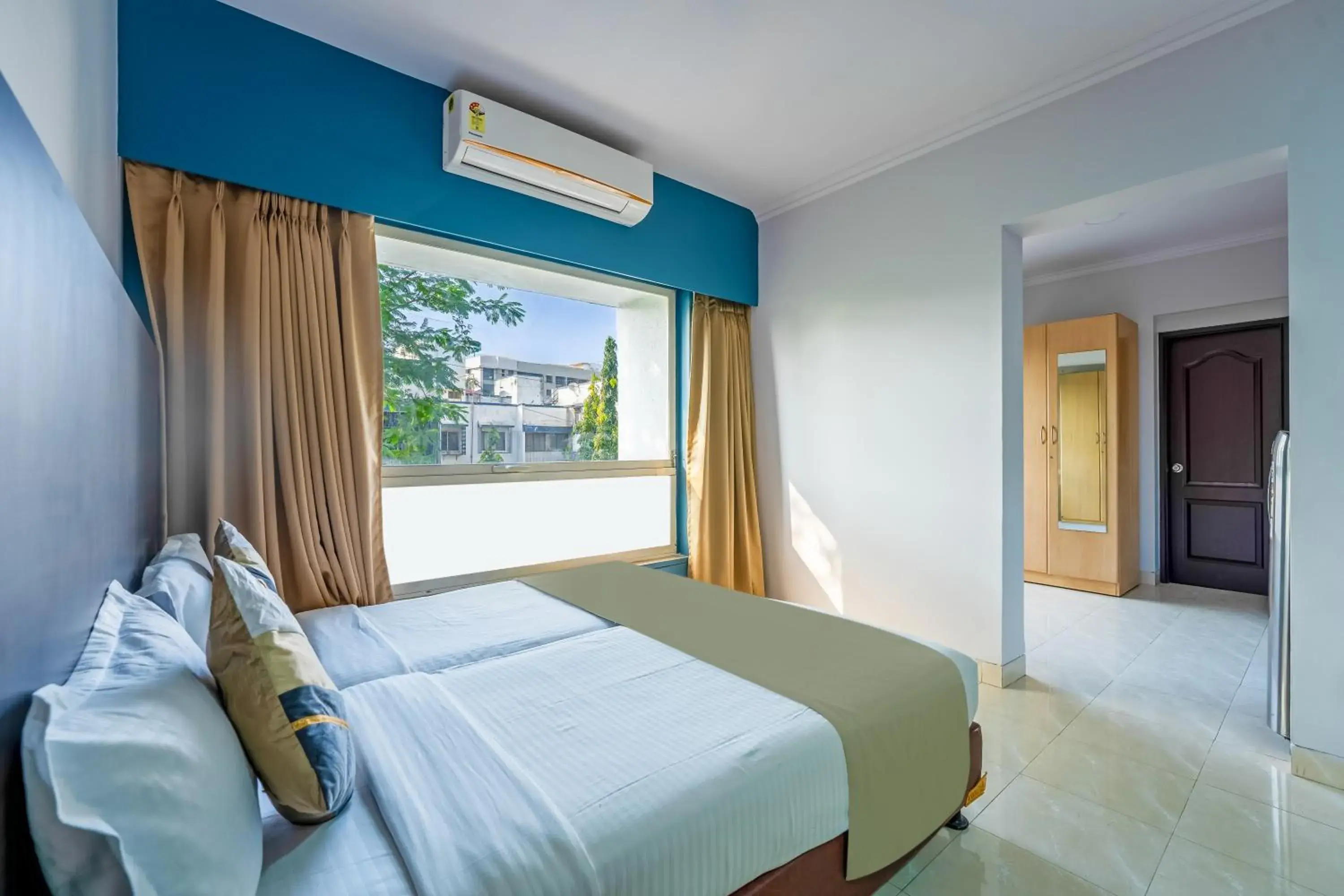 Deluxe Studio in asar Landmark Suites Mumbai International Airport by Orion Hotels Deluxe Studio in asar Landmark Suites Mumbai International Airport by Orion Hotels