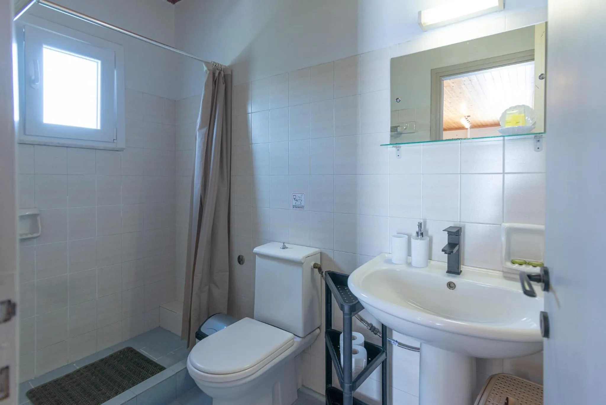 Shower in Zografia