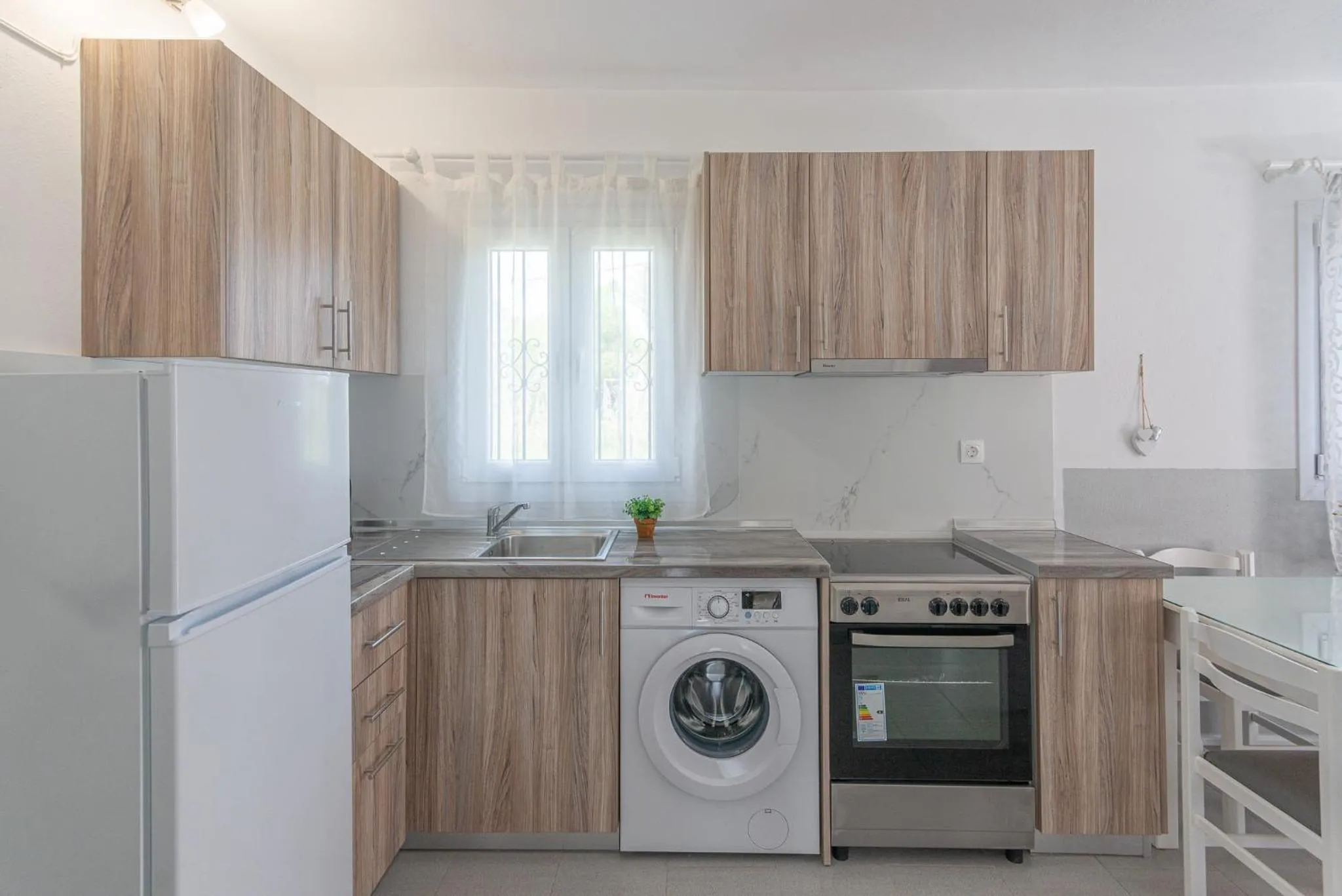 Kitchen or kitchenette in Zografia