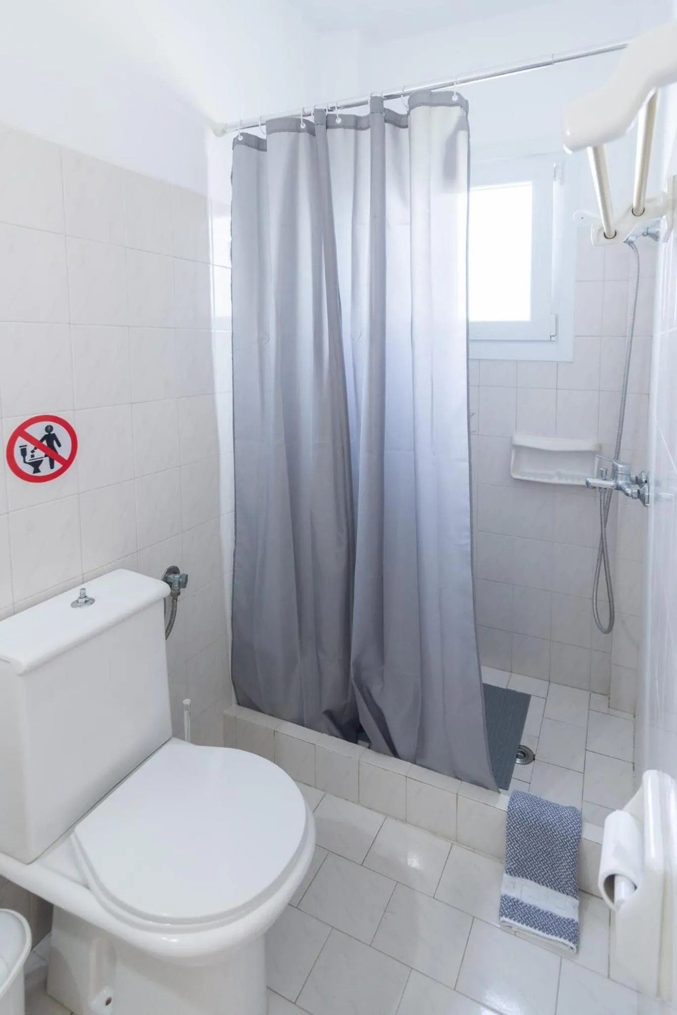 Shower in Zografia