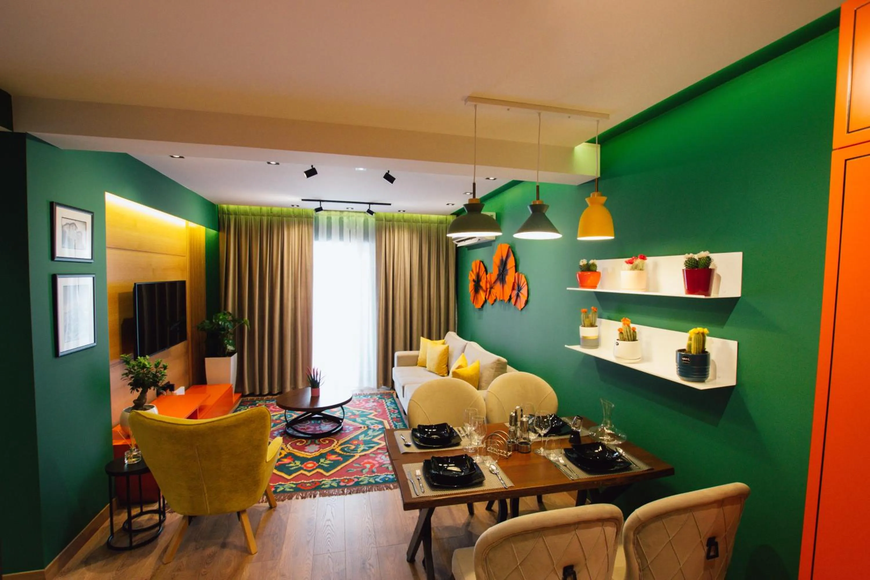 Communal lounge/ TV room in Brilant Luxury Apartment