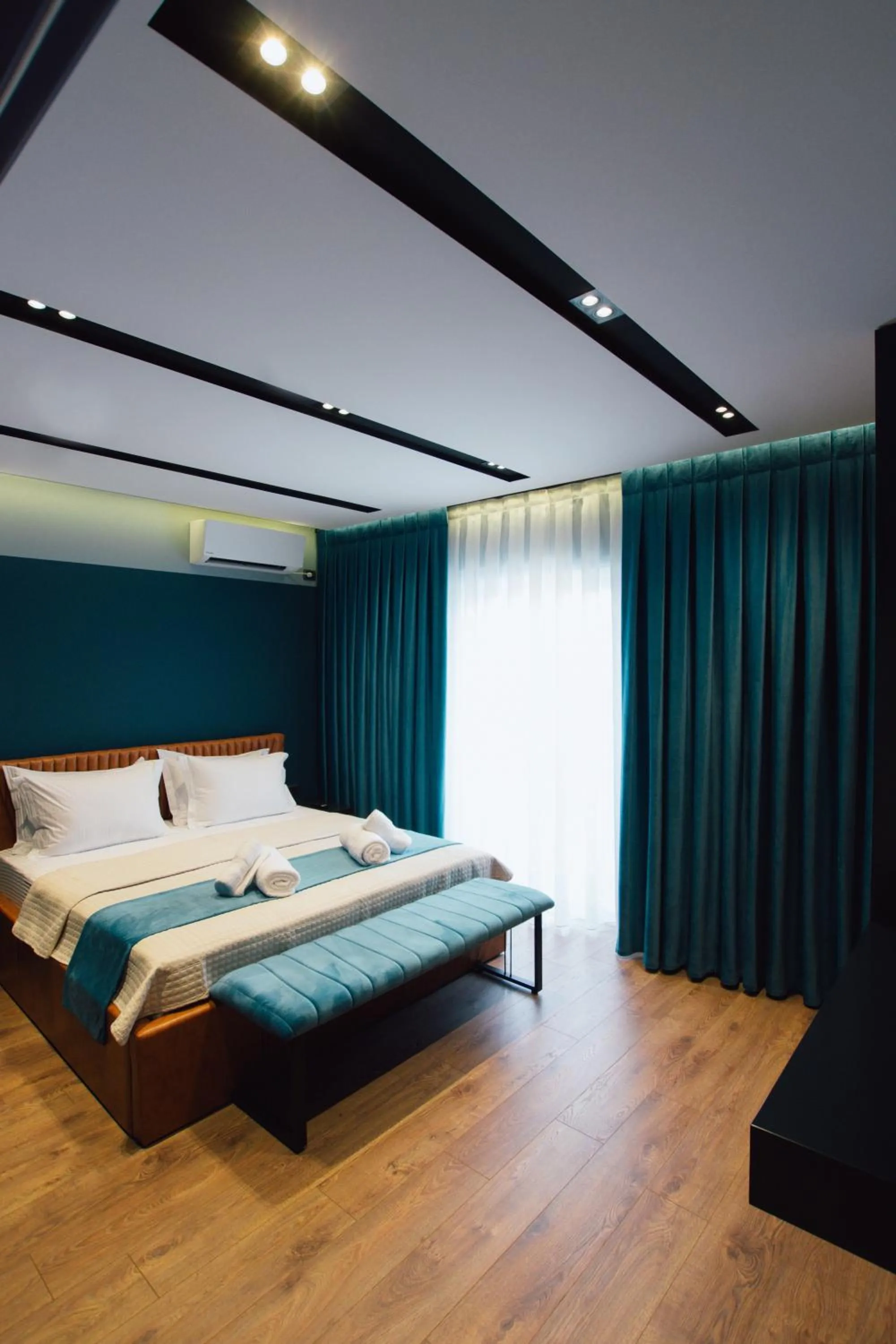 Bed in Brilant Luxury Apartment