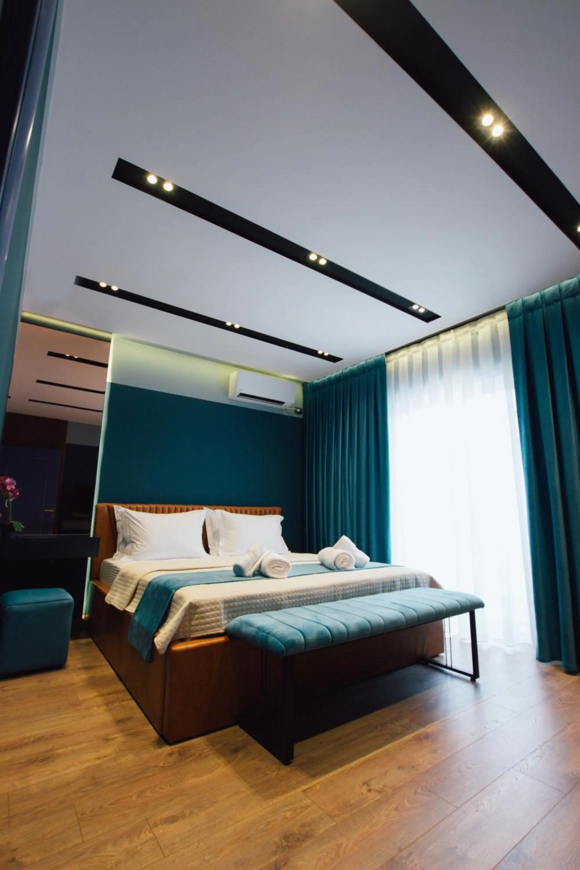 Bed in Brilant Luxury Apartment