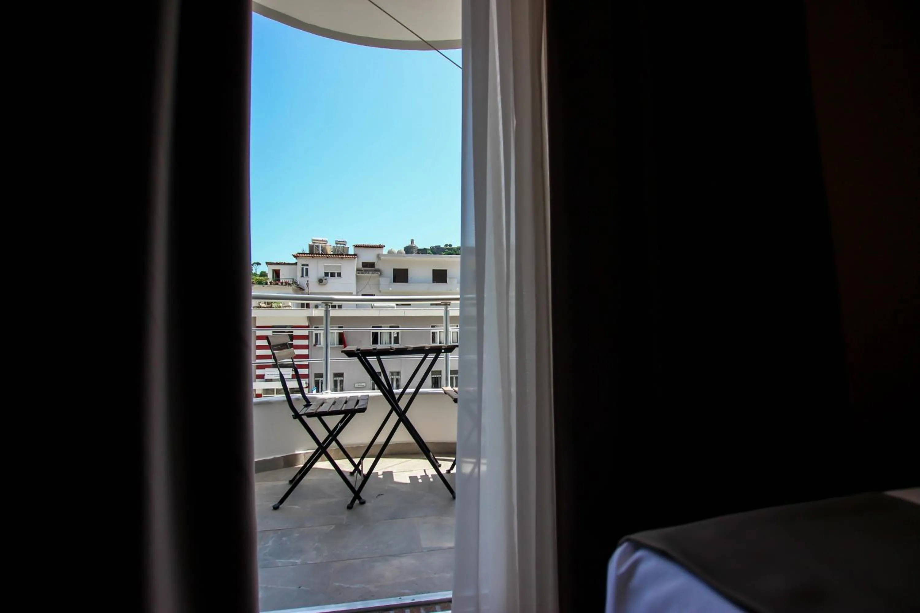 Day in Brilant Luxury Apartment