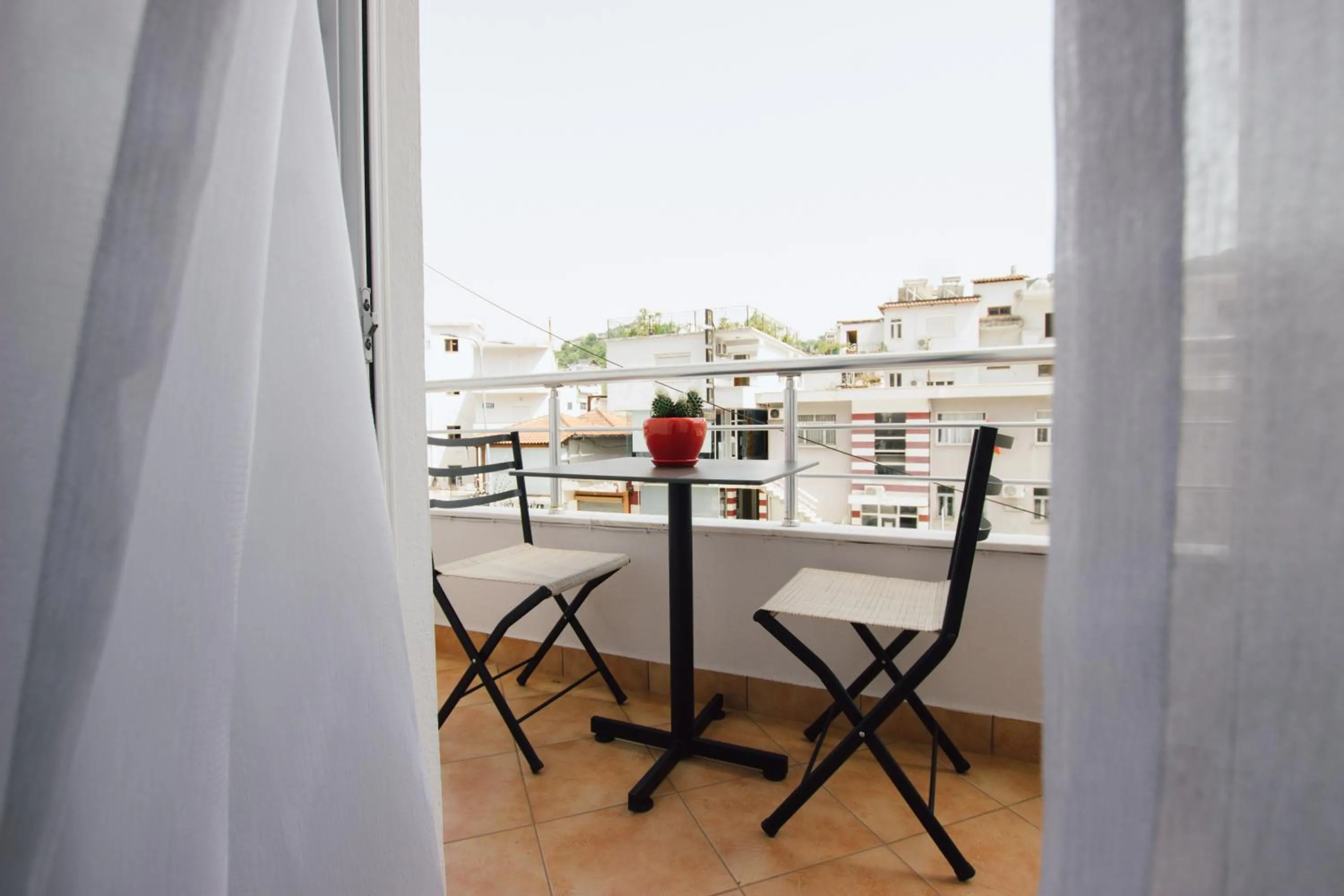 Day in Brilant Luxury Apartment