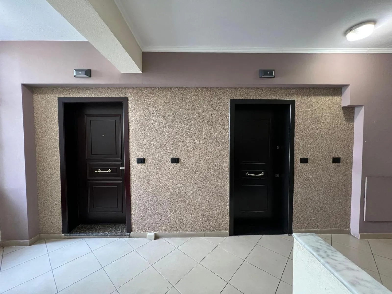 Facade/entrance in Brilant Luxury Apartment