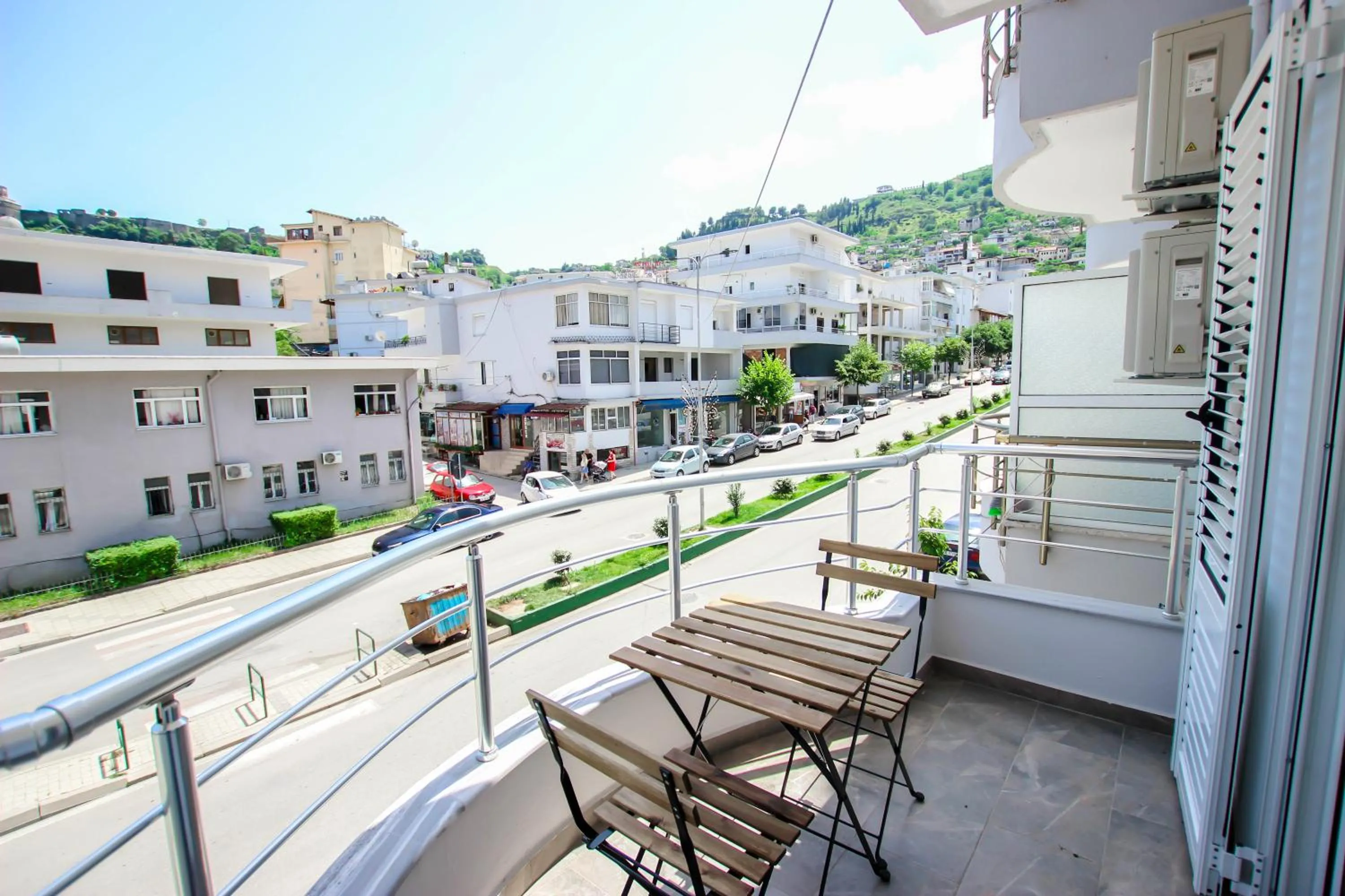 Day in Brilant Luxury Apartment