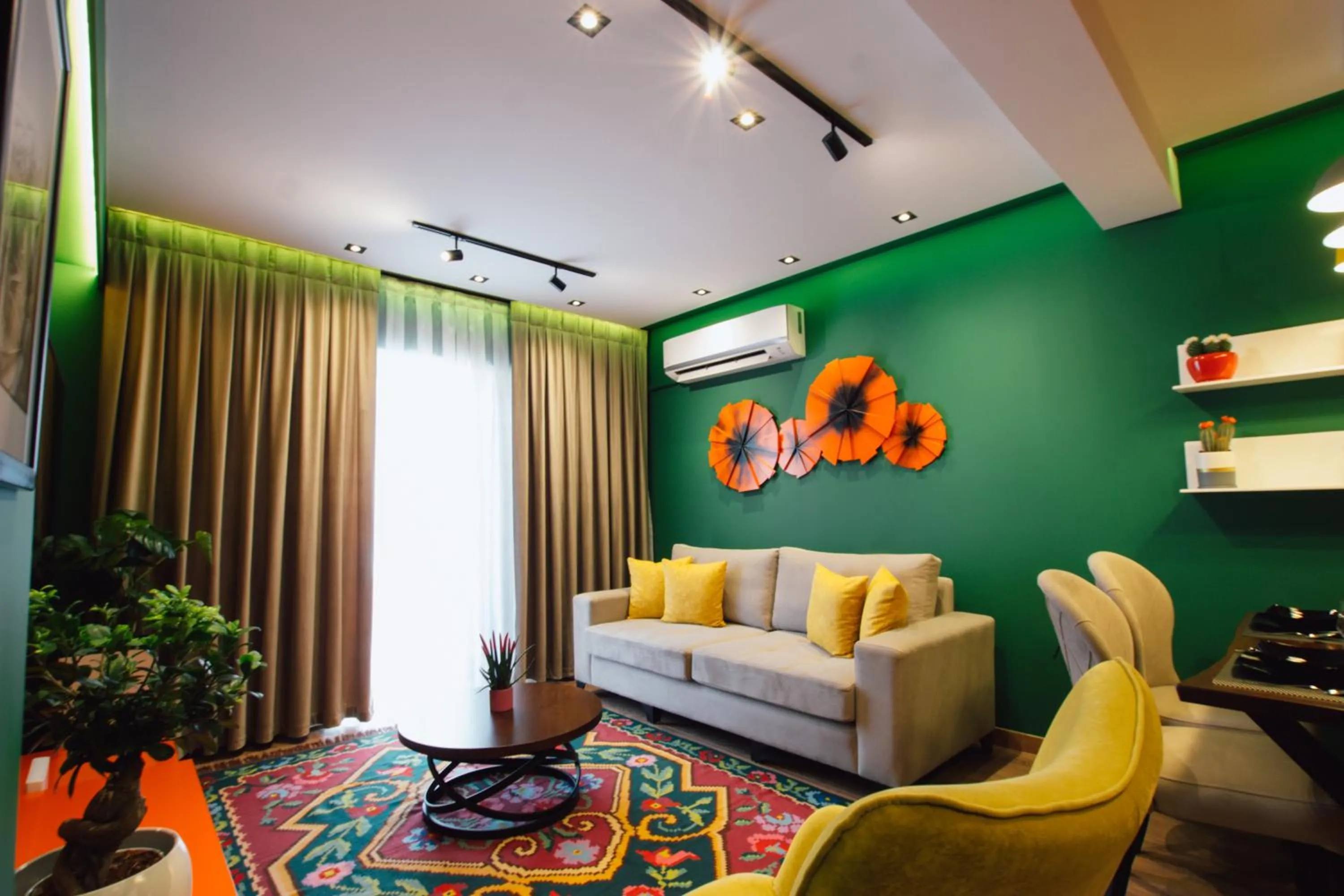 TV and multimedia in Brilant Luxury Apartment