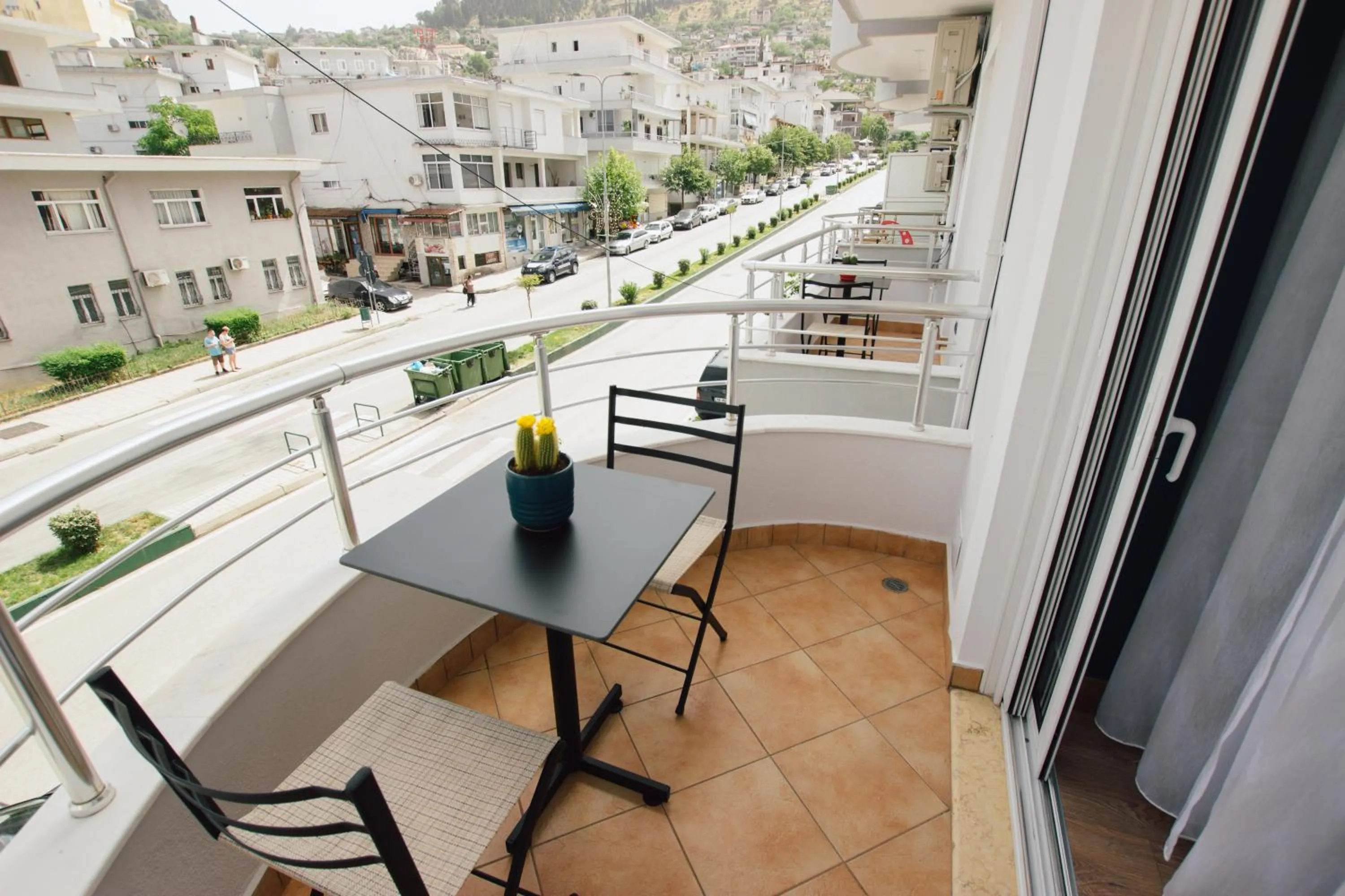 Day in Brilant Luxury Apartment