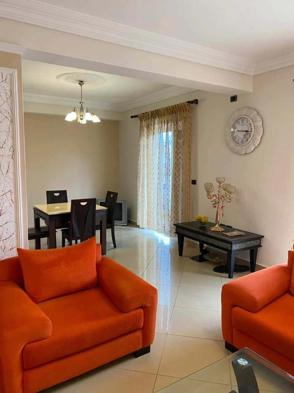 TV and multimedia in Brilant Luxury Apartment