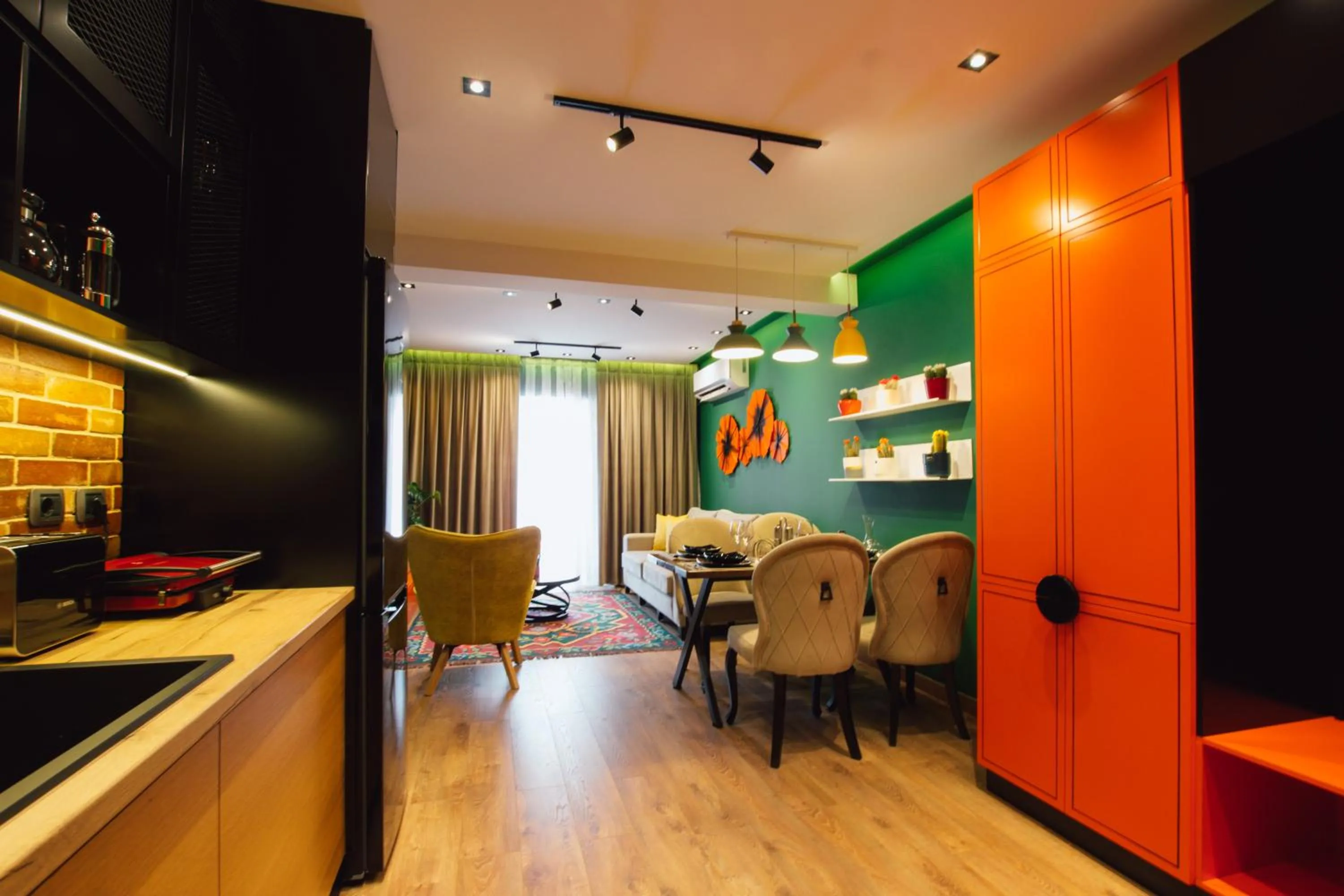Kitchen or kitchenette in Brilant Luxury Apartment