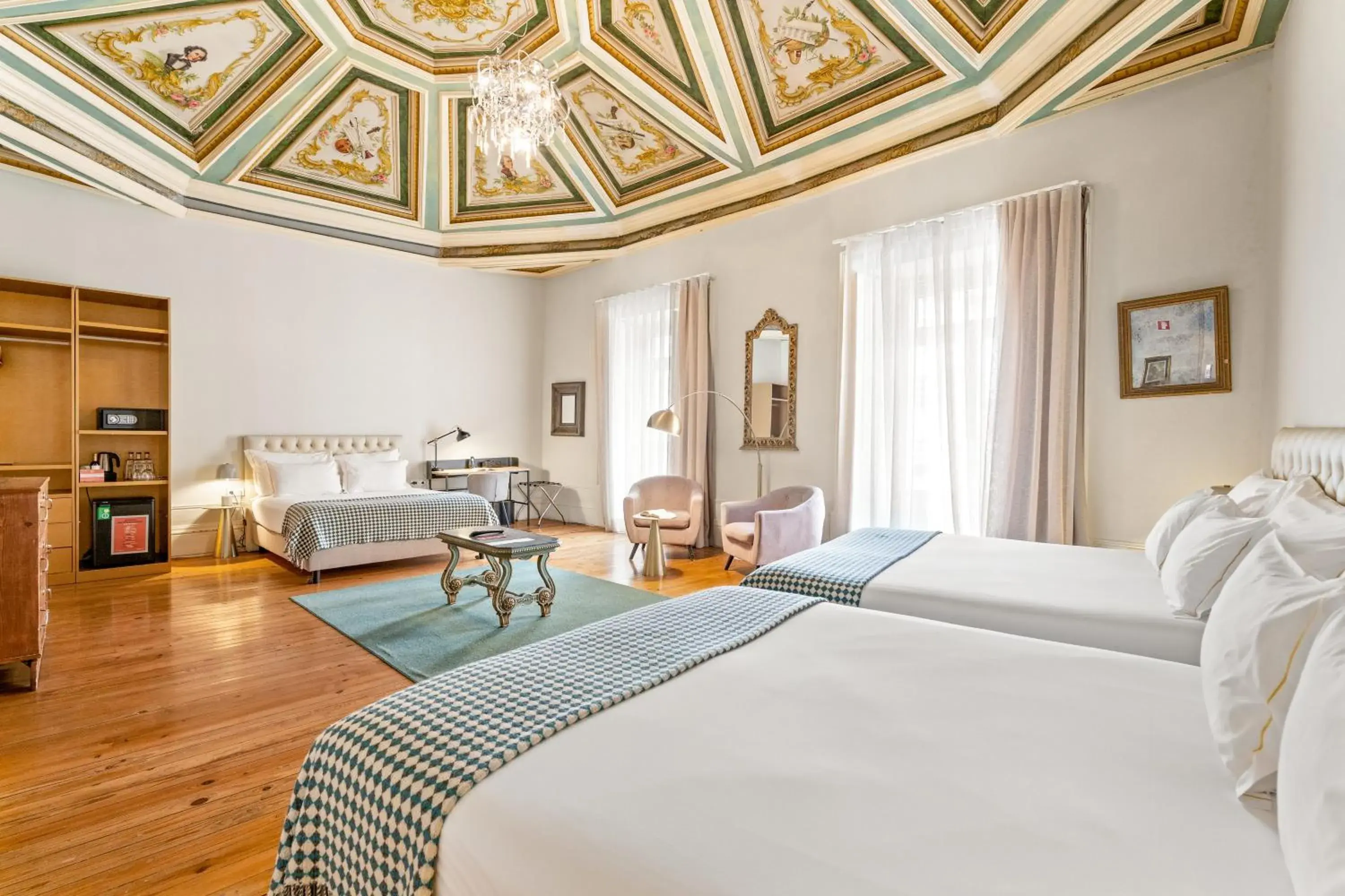 Bed in Casa dos Lóios by Shiadu Bed in Casa dos Lóios by Shiadu