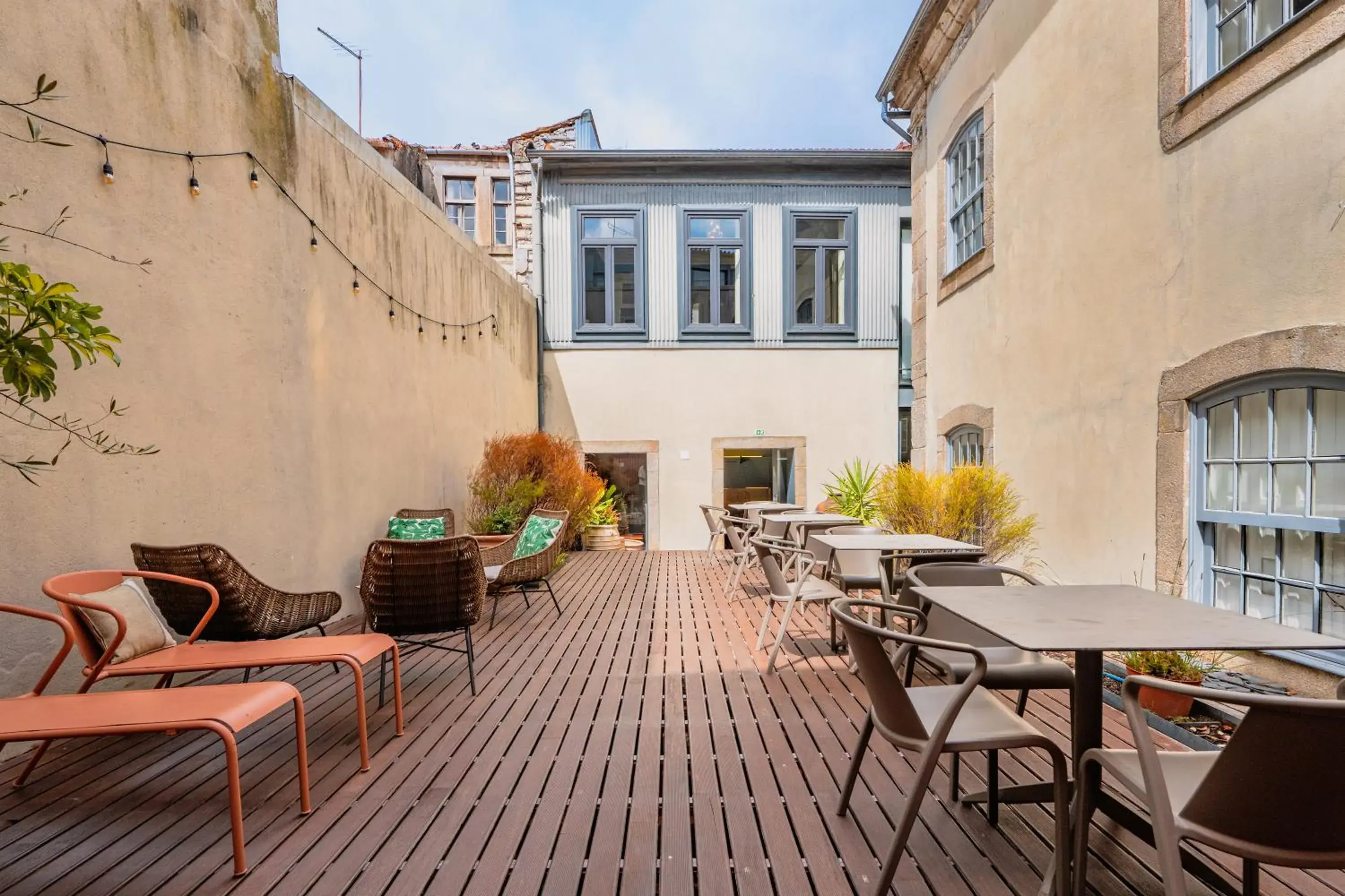 Property building in Casa dos Lóios by Shiadu Property building in Casa dos Lóios by Shiadu