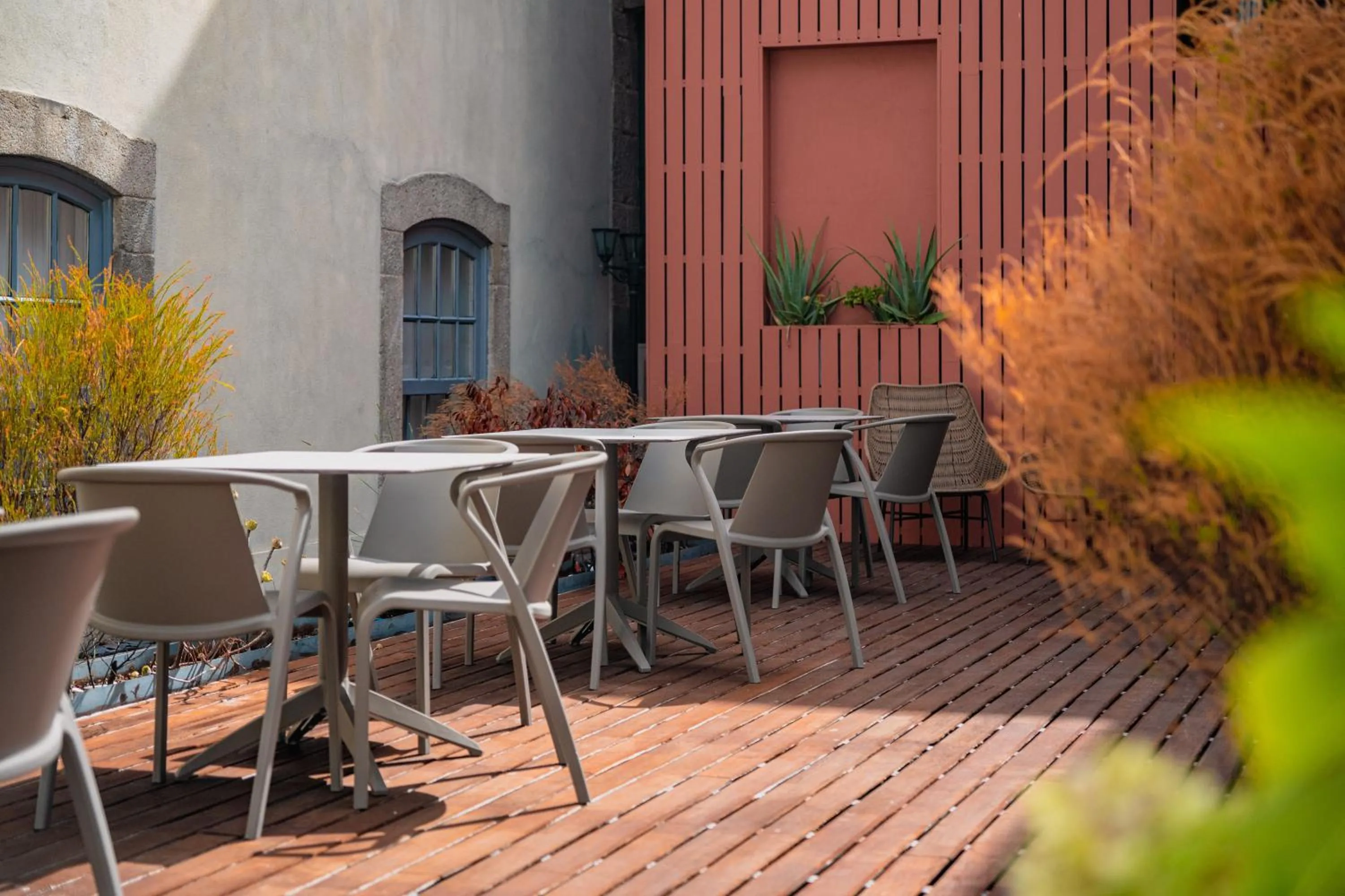 Patio in Casa dos Lóios by Shiadu