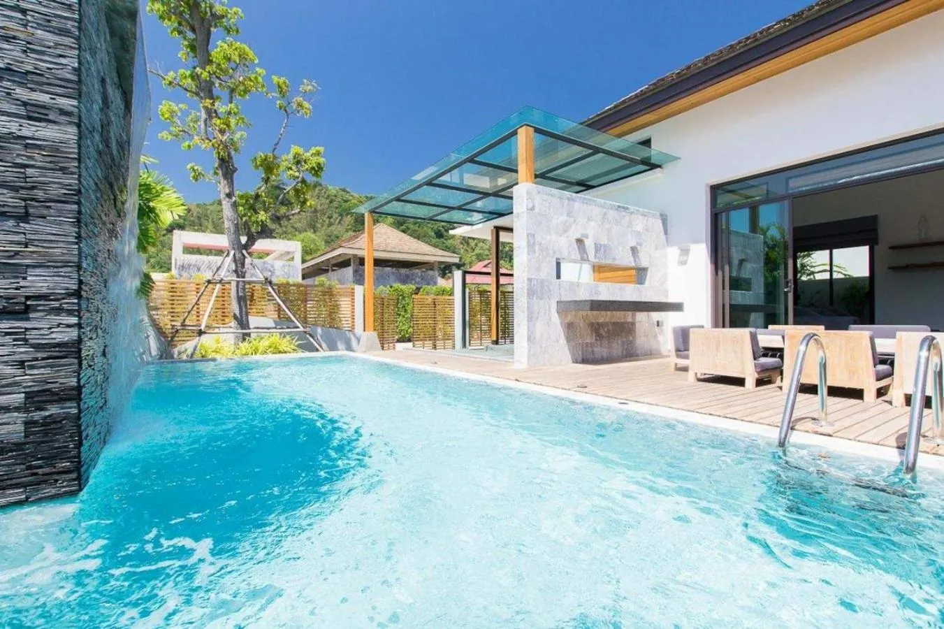 Swimming pool in Coco Kamala from VillaCarte