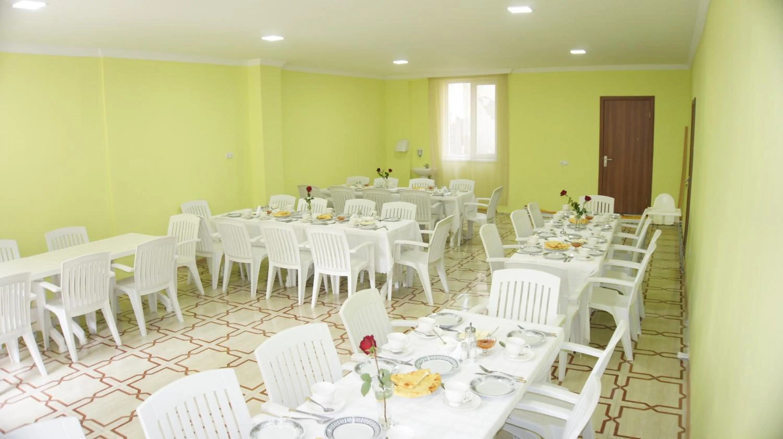 Meals in Hotel VENUS