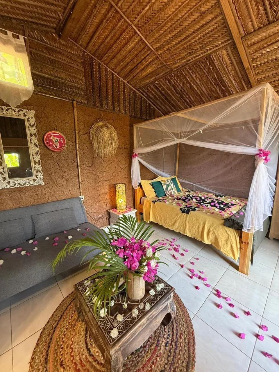 Photo of the whole room, Bed in LE CHISSIOUA