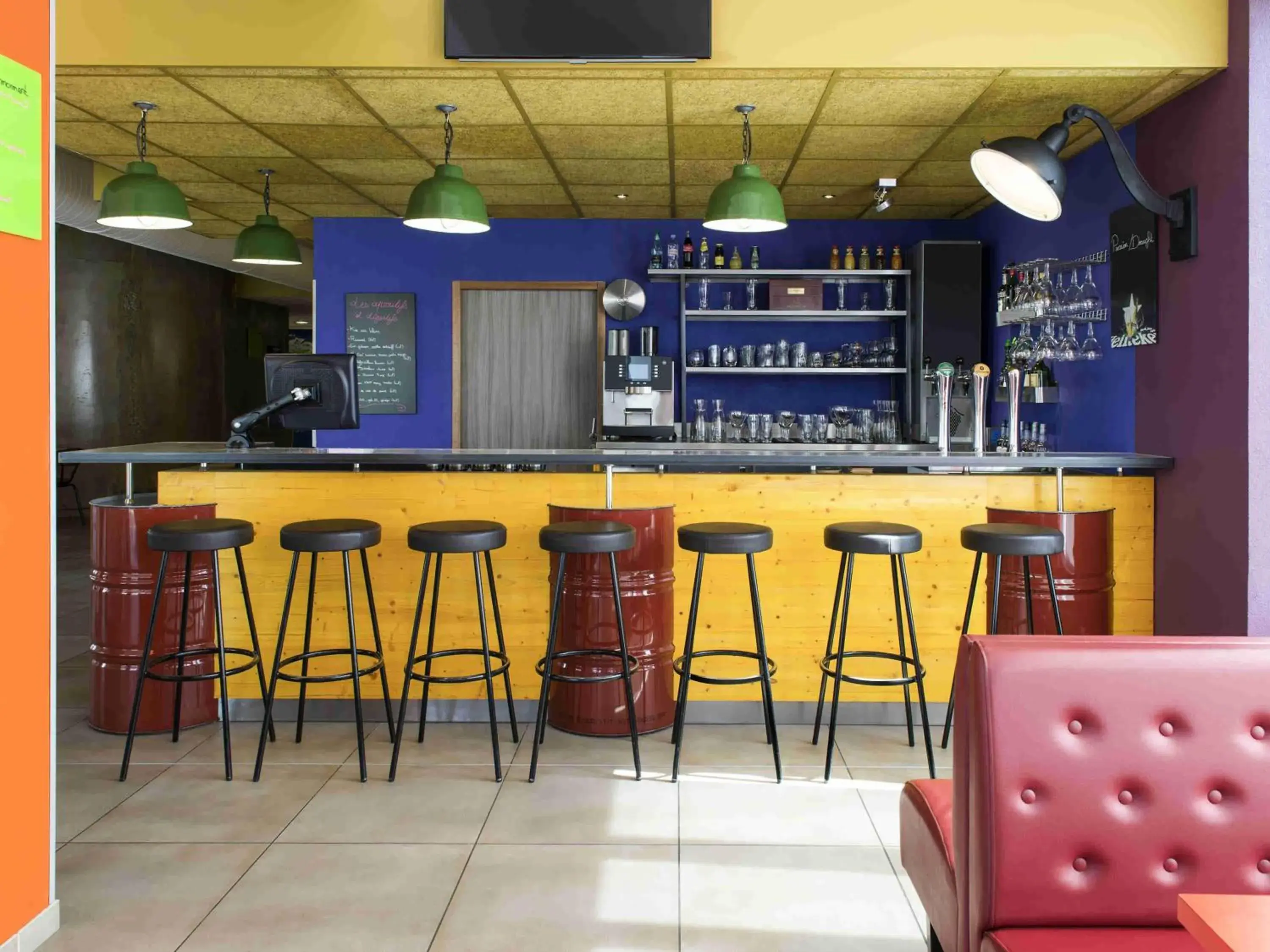 Restaurant/places to eat in ibis budget Aéroport Lyon Saint Exupéry Restaurant/places to eat in ibis budget Aéroport Lyon Saint Exupéry