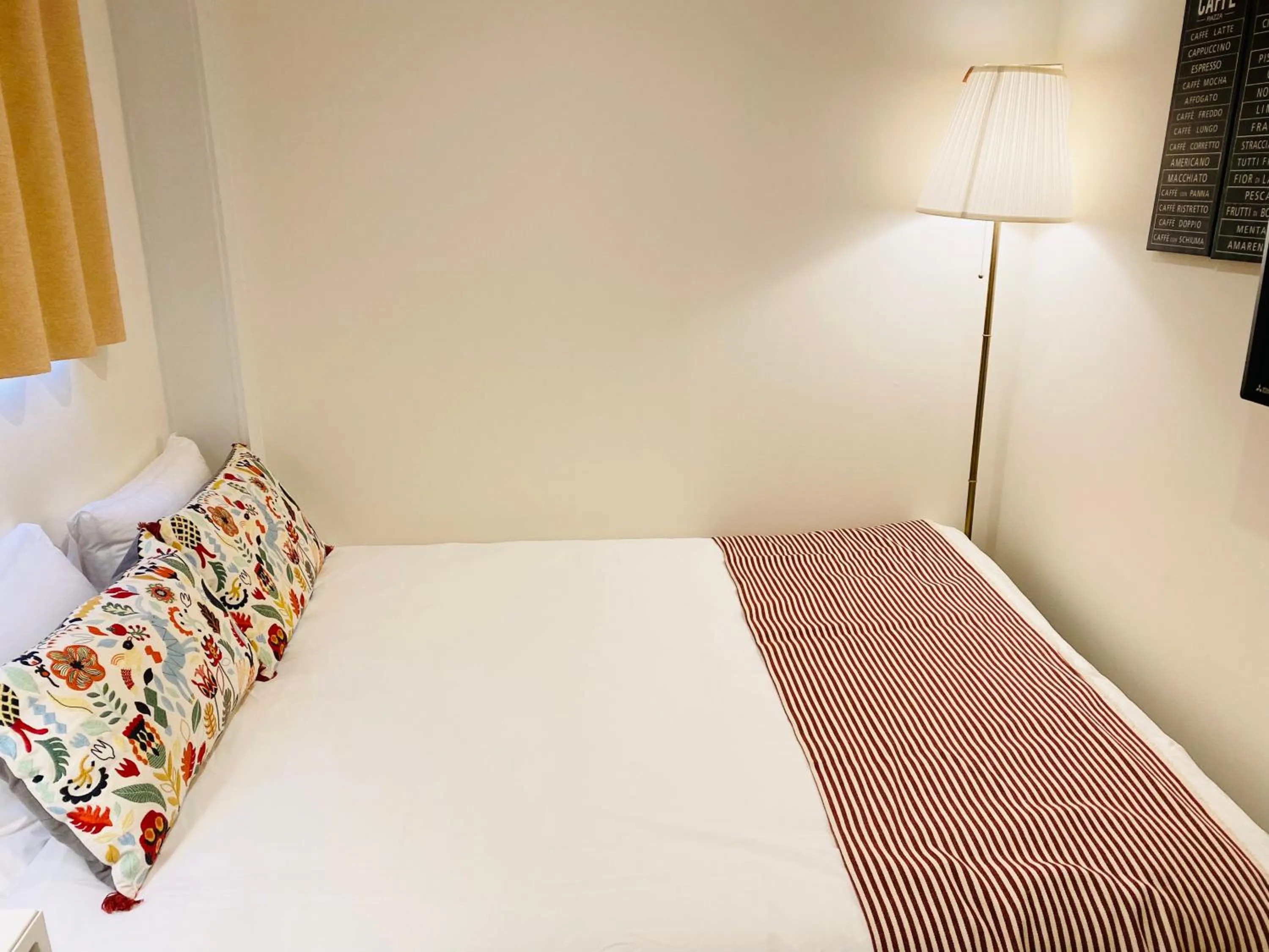 Bed in Namba Garden Square Apartment