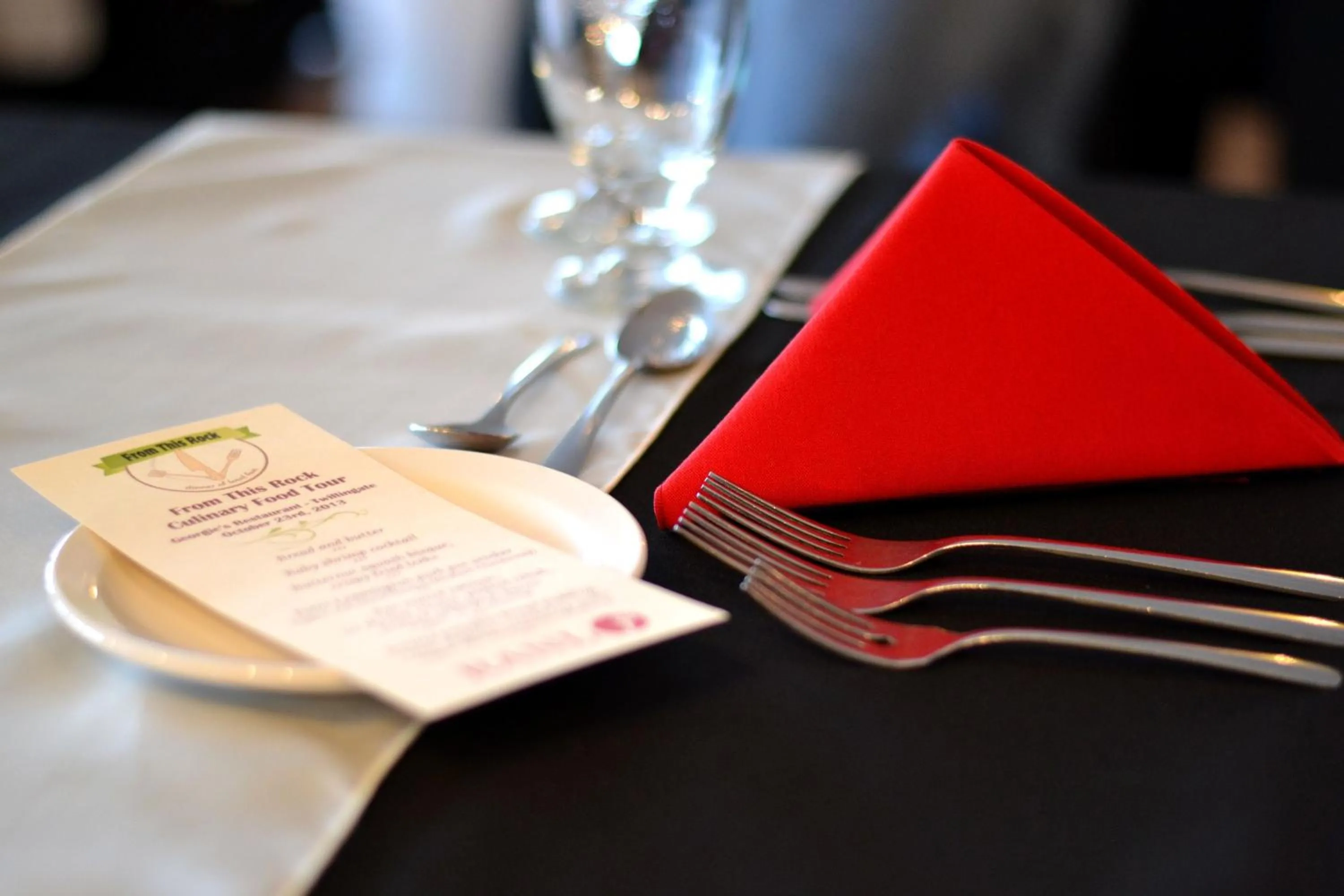 Restaurant/places to eat in Anchor Inn Hotel and Suites