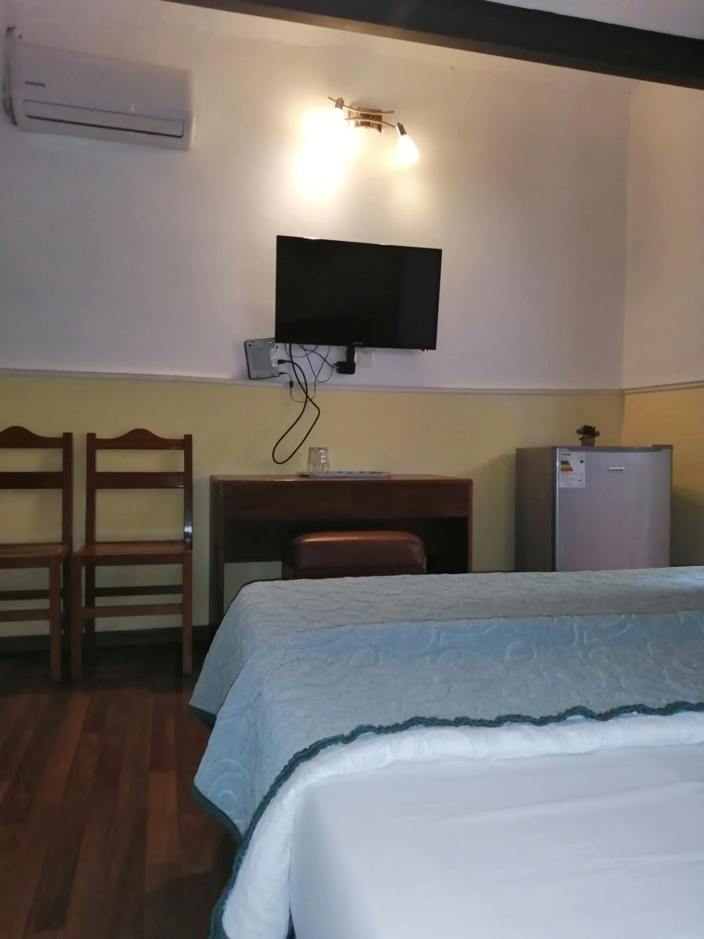 Property building, Bed in Hotel Casablanca Montevideo