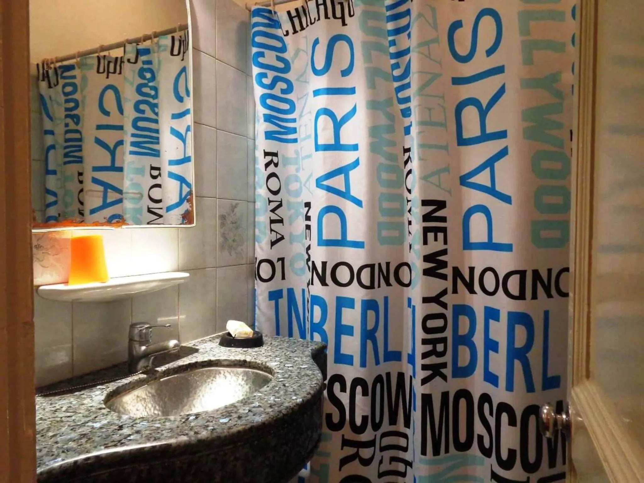 Bathroom in Hotel Casablanca Montevideo