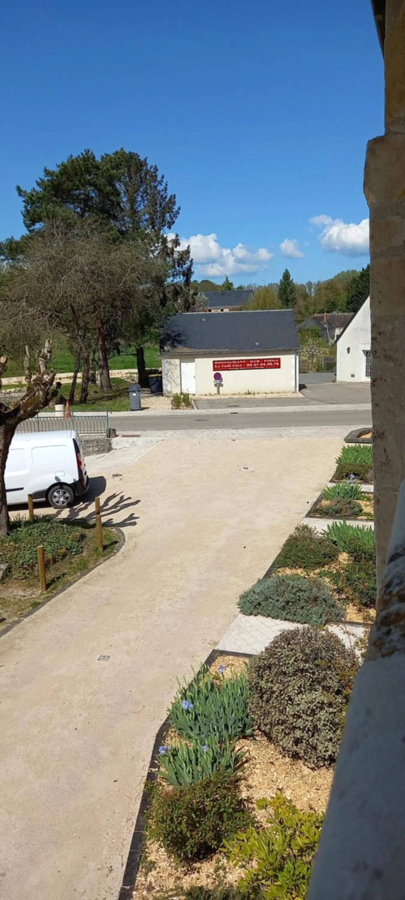 View (from property/room) in Aux penates de Toni Beauval