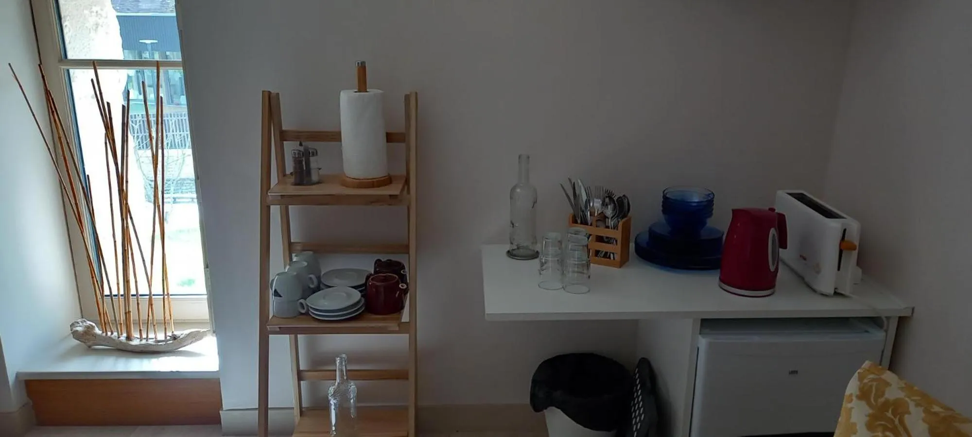 Communal lounge/ TV room in Aux penates de Toni Beauval