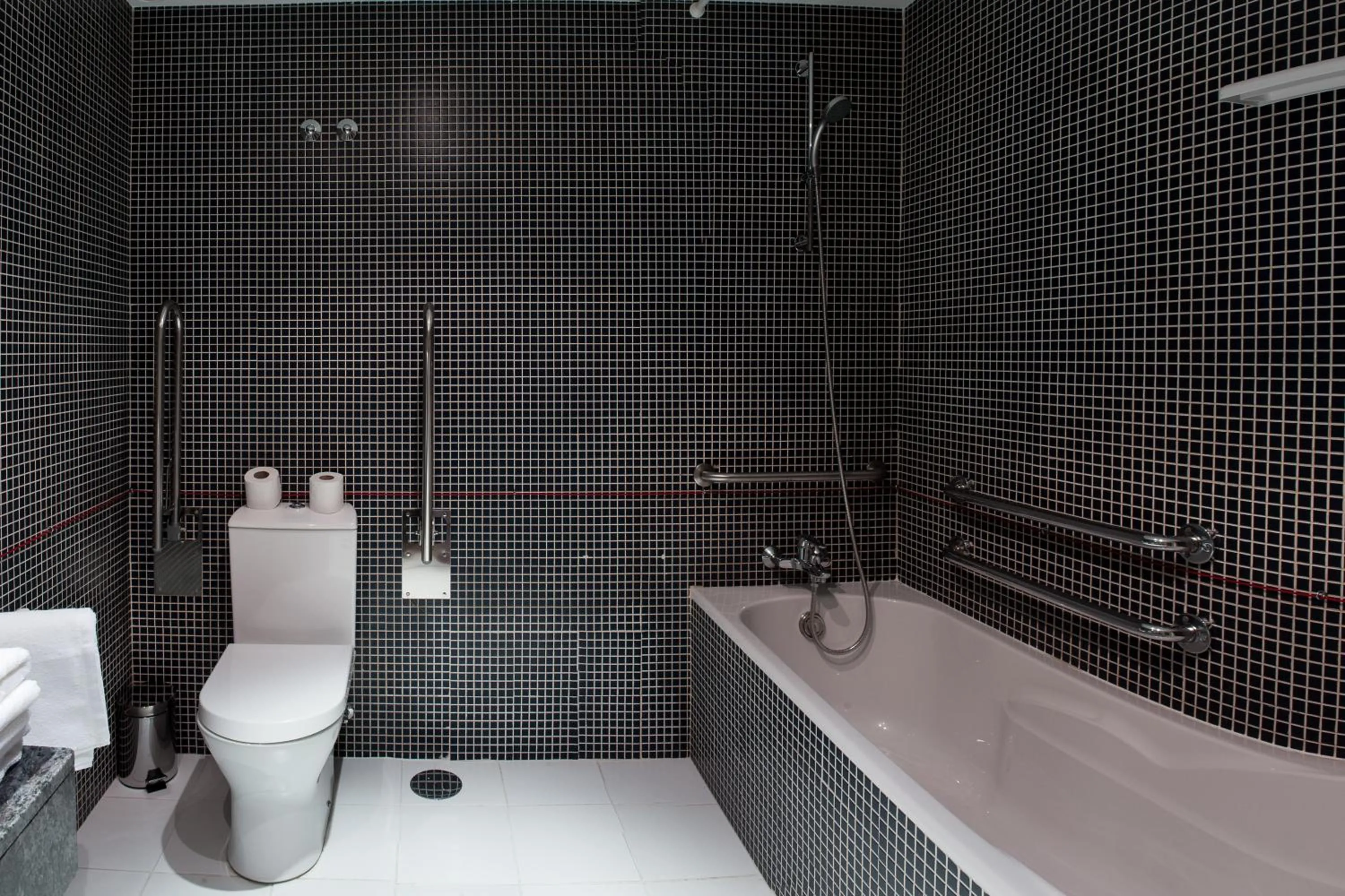 Bathroom in Mondim AL & Spa