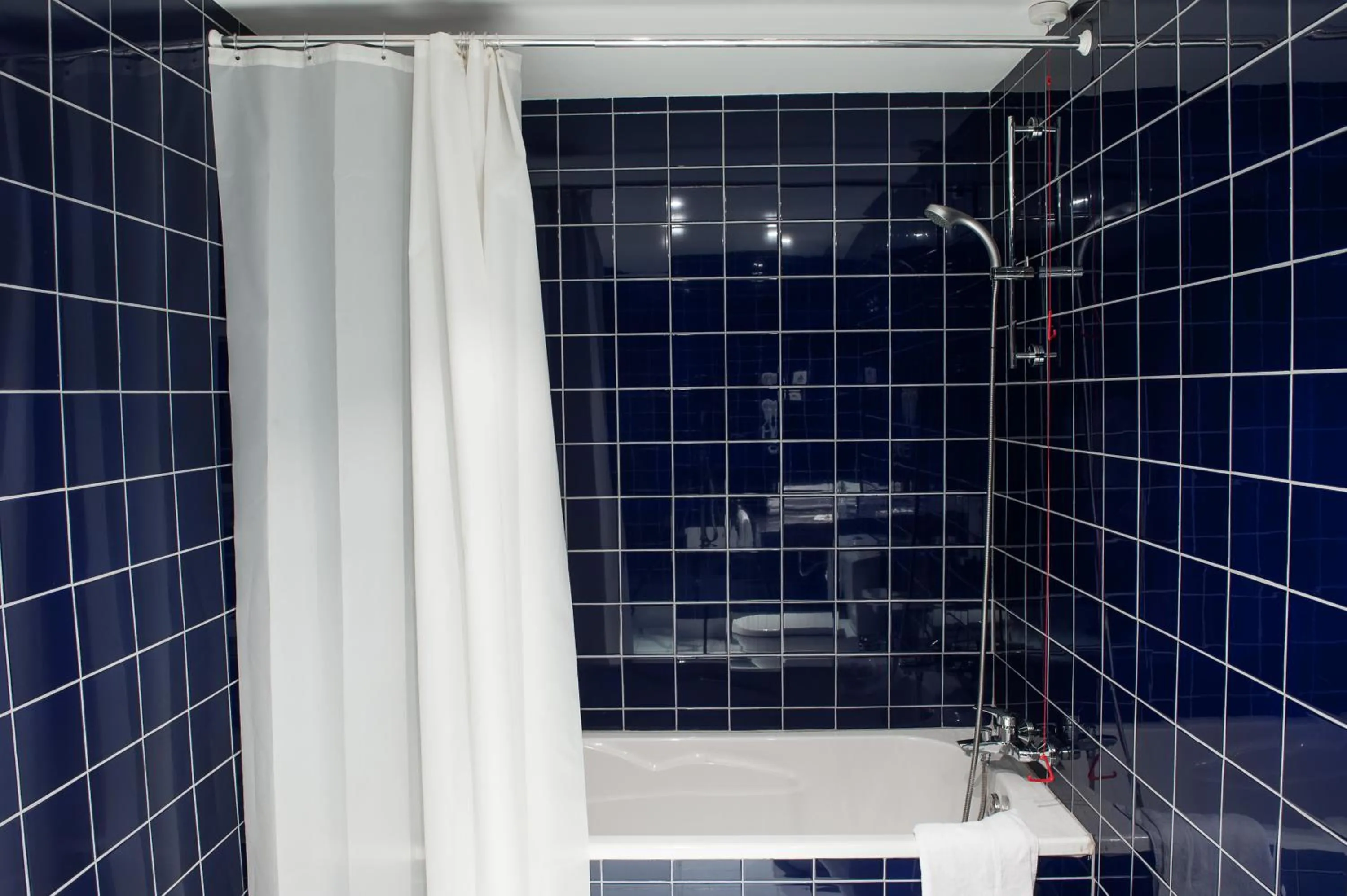 Shower in Mondim AL & Spa