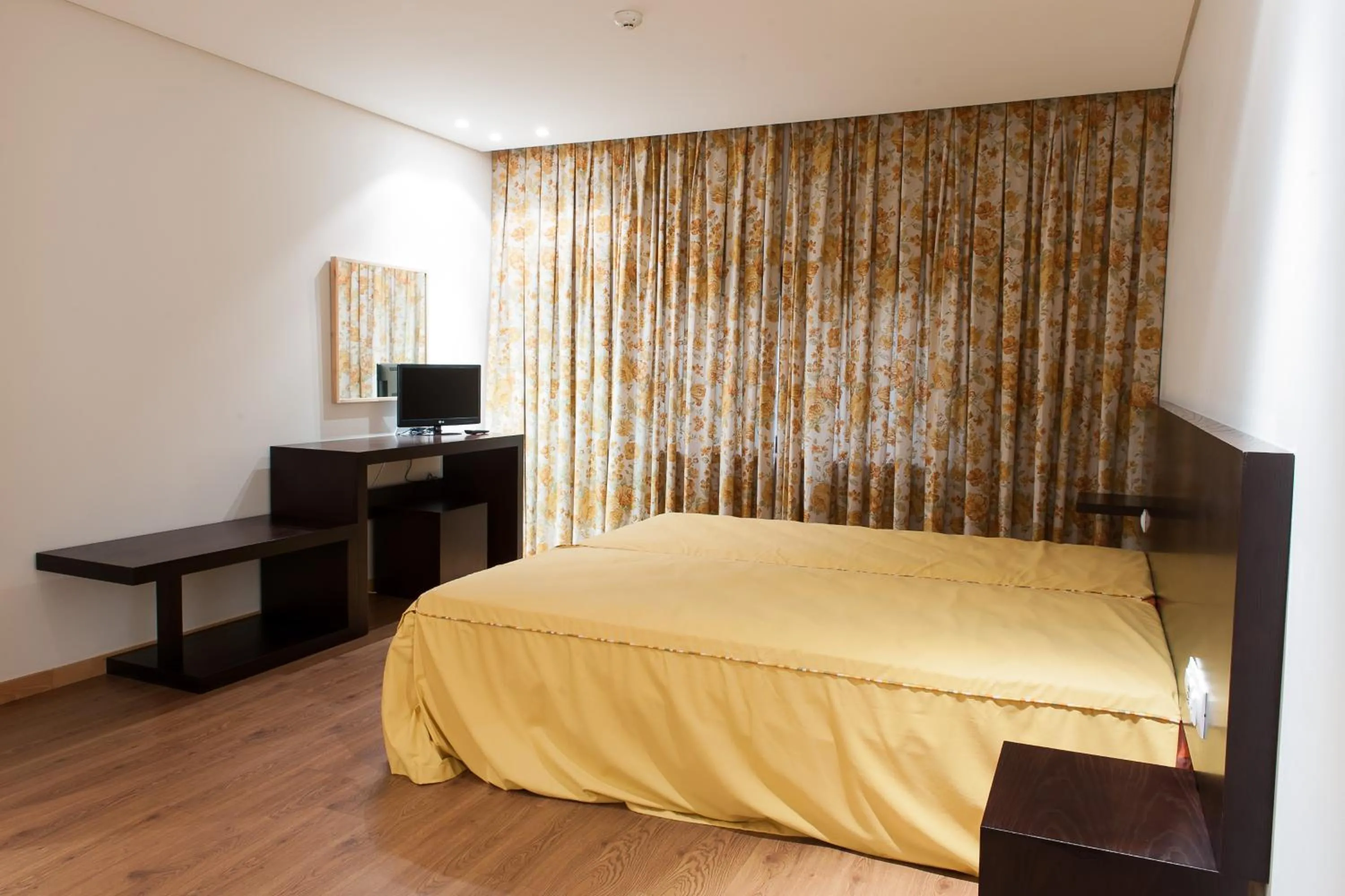 Bed in Mondim AL & Spa