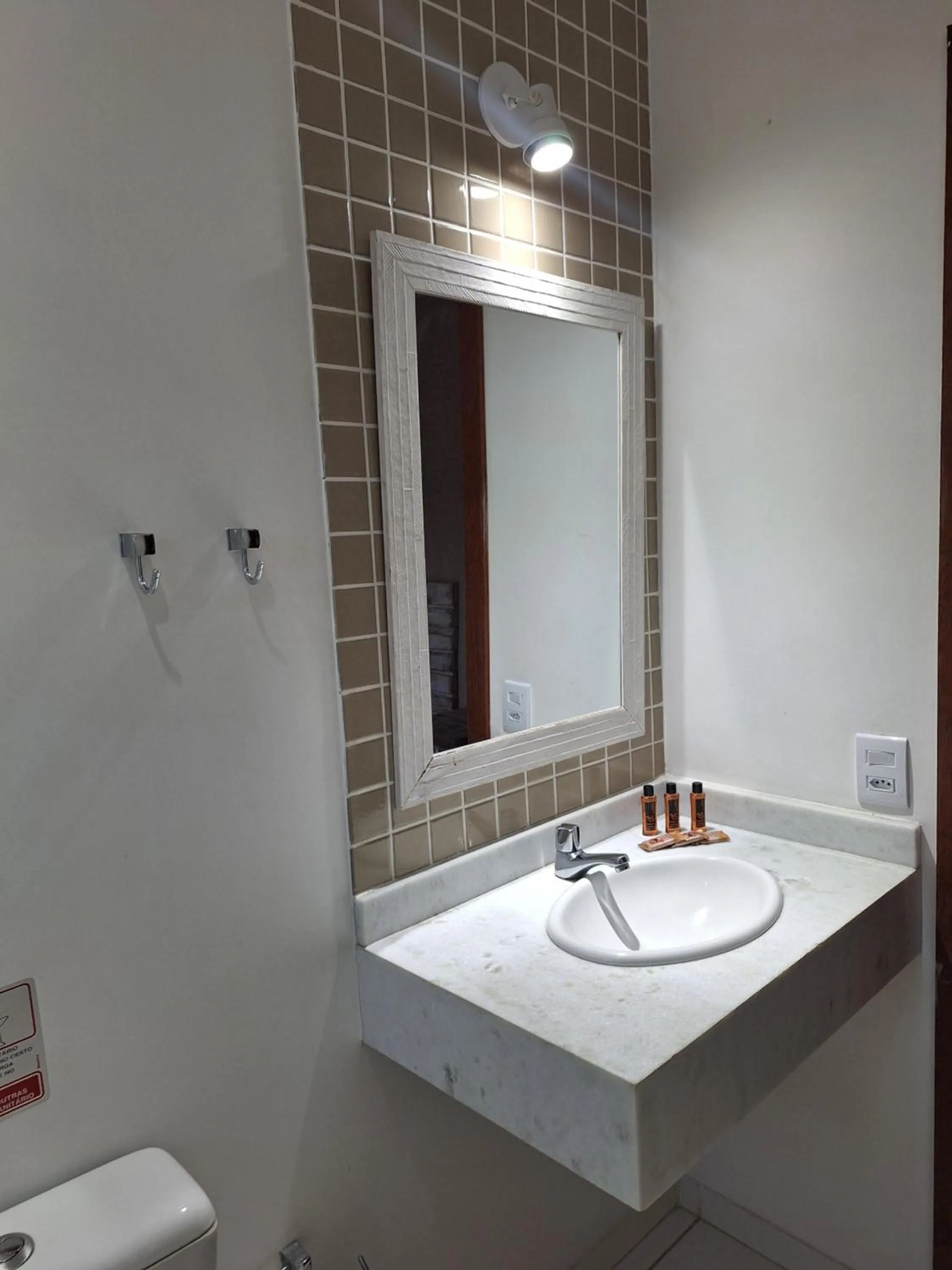 Bathroom in Guesthouse Casa da Aroeira