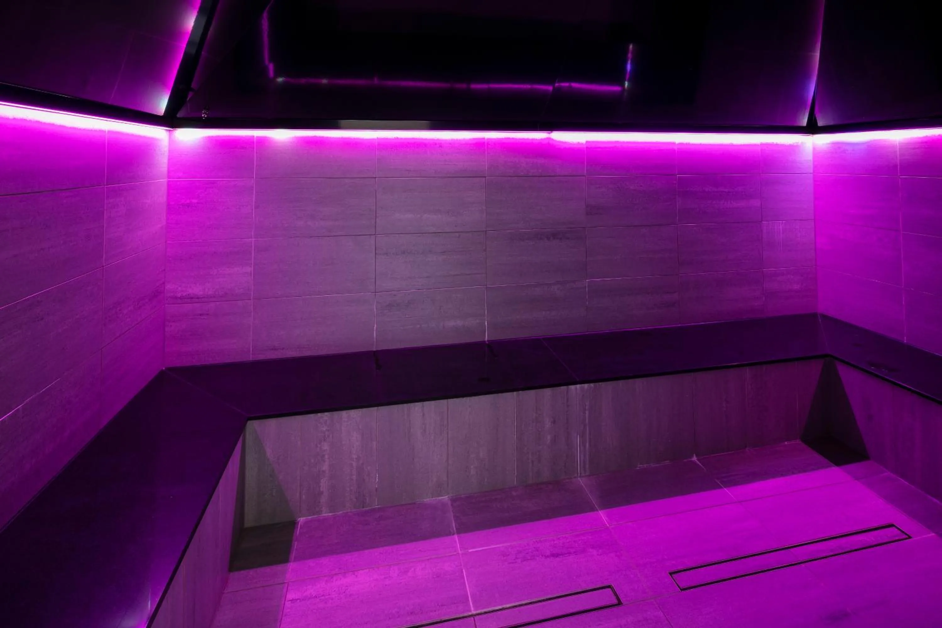 Steam room in Best Western Plus Hotel & SPA Le Schoenenbourg