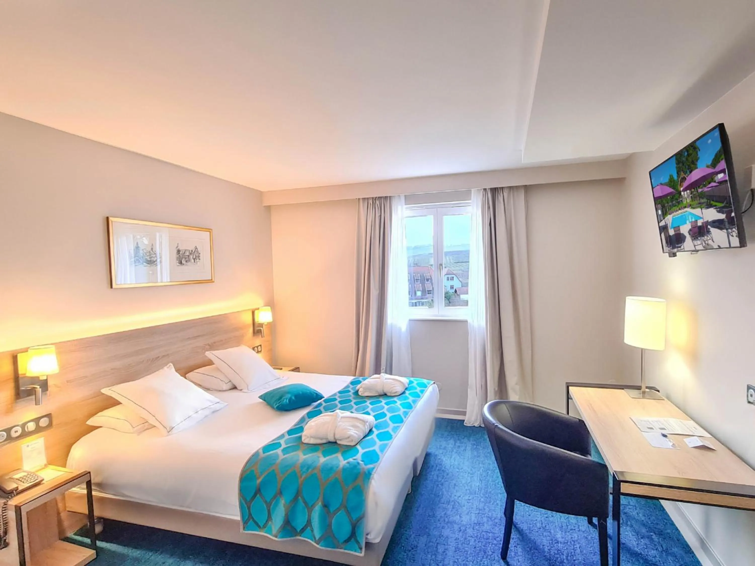 Bedroom, Bed in Best Western Plus Hotel & SPA Le Schoenenbourg