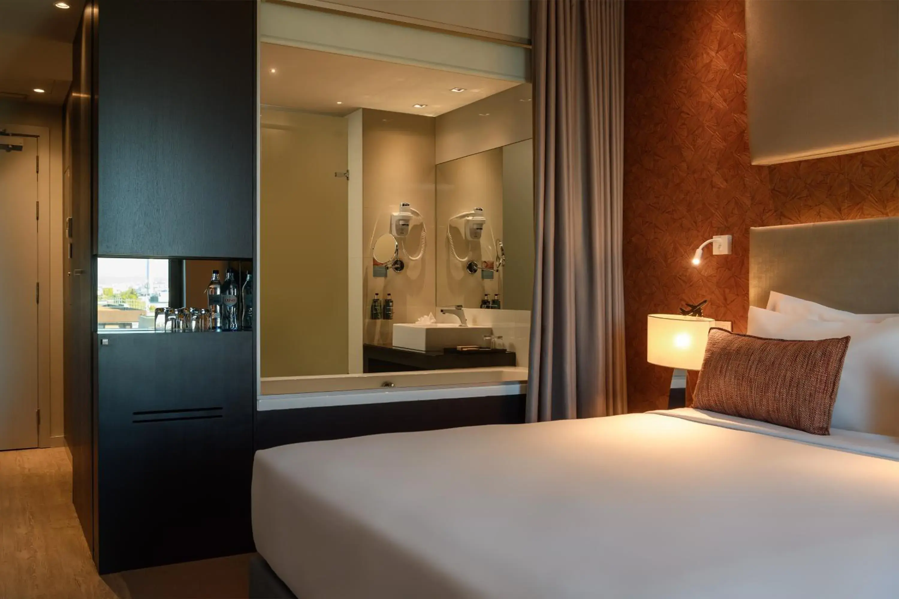 Premium Double Room - single occupancy in Meliá Lisboa Aeroporto Premium Double Room - single occupancy in Meliá Lisboa Aeroporto