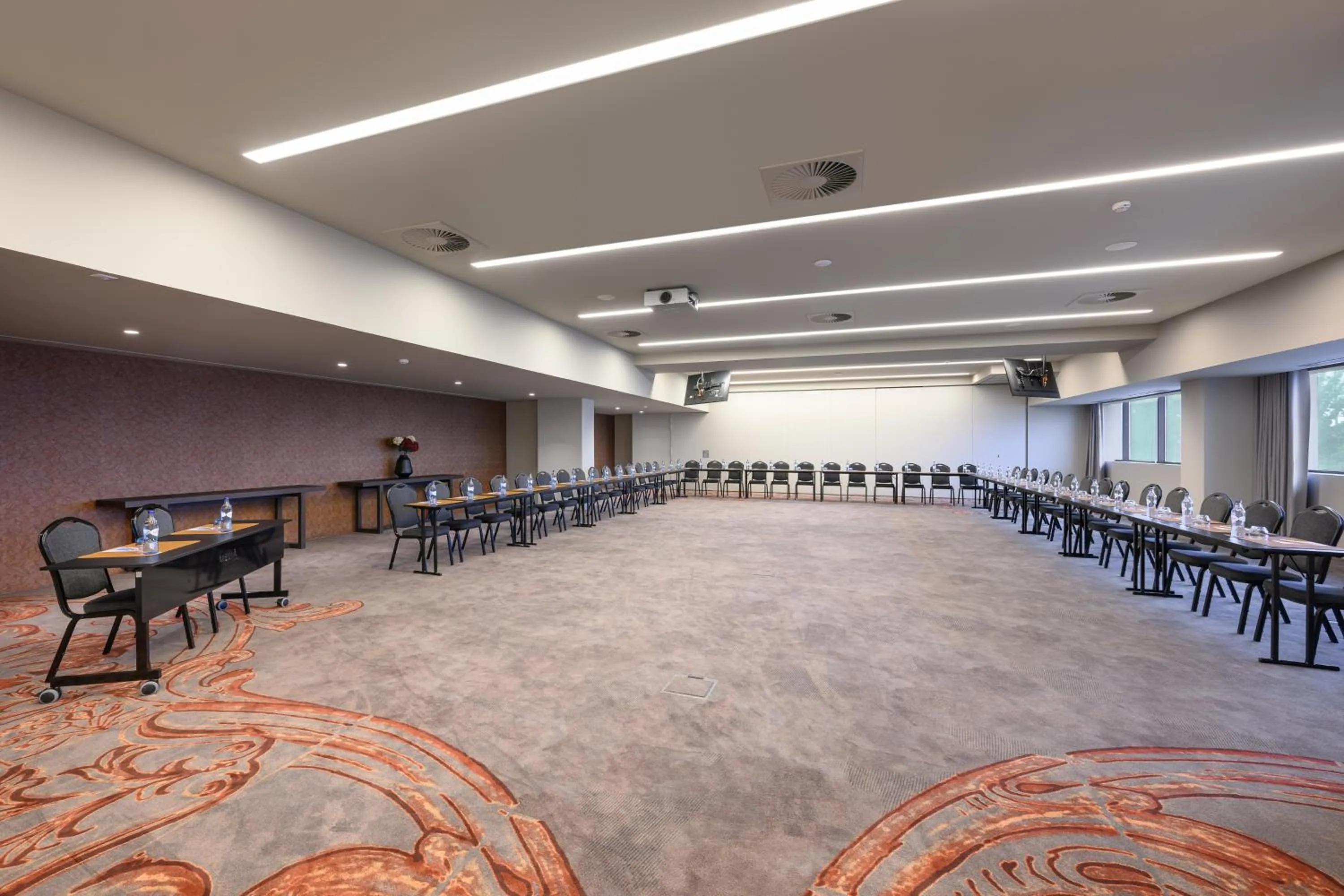 Meeting/conference room in Meliá Lisboa Aeroporto
