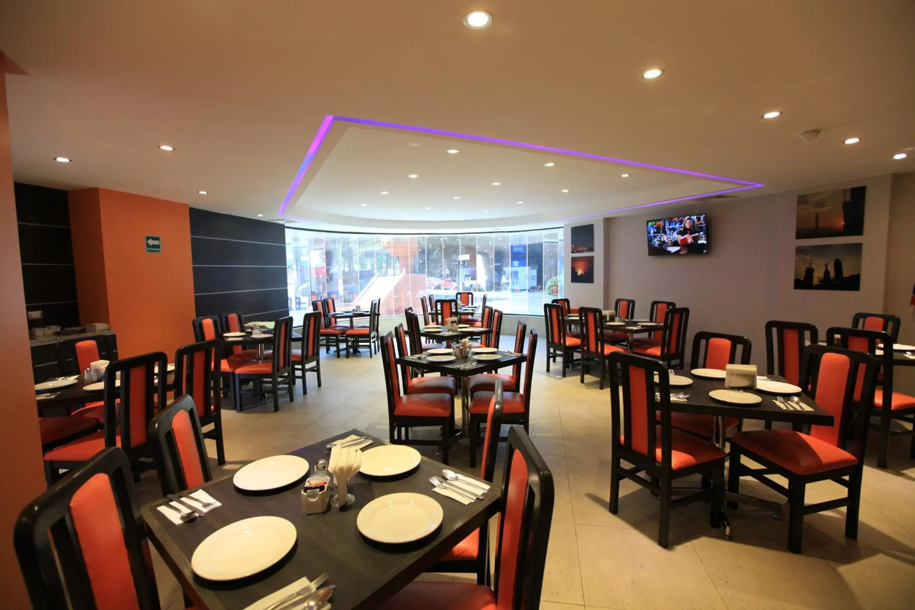 Restaurant/places to eat in Hotel Astor Restaurant/places to eat in Hotel Astor