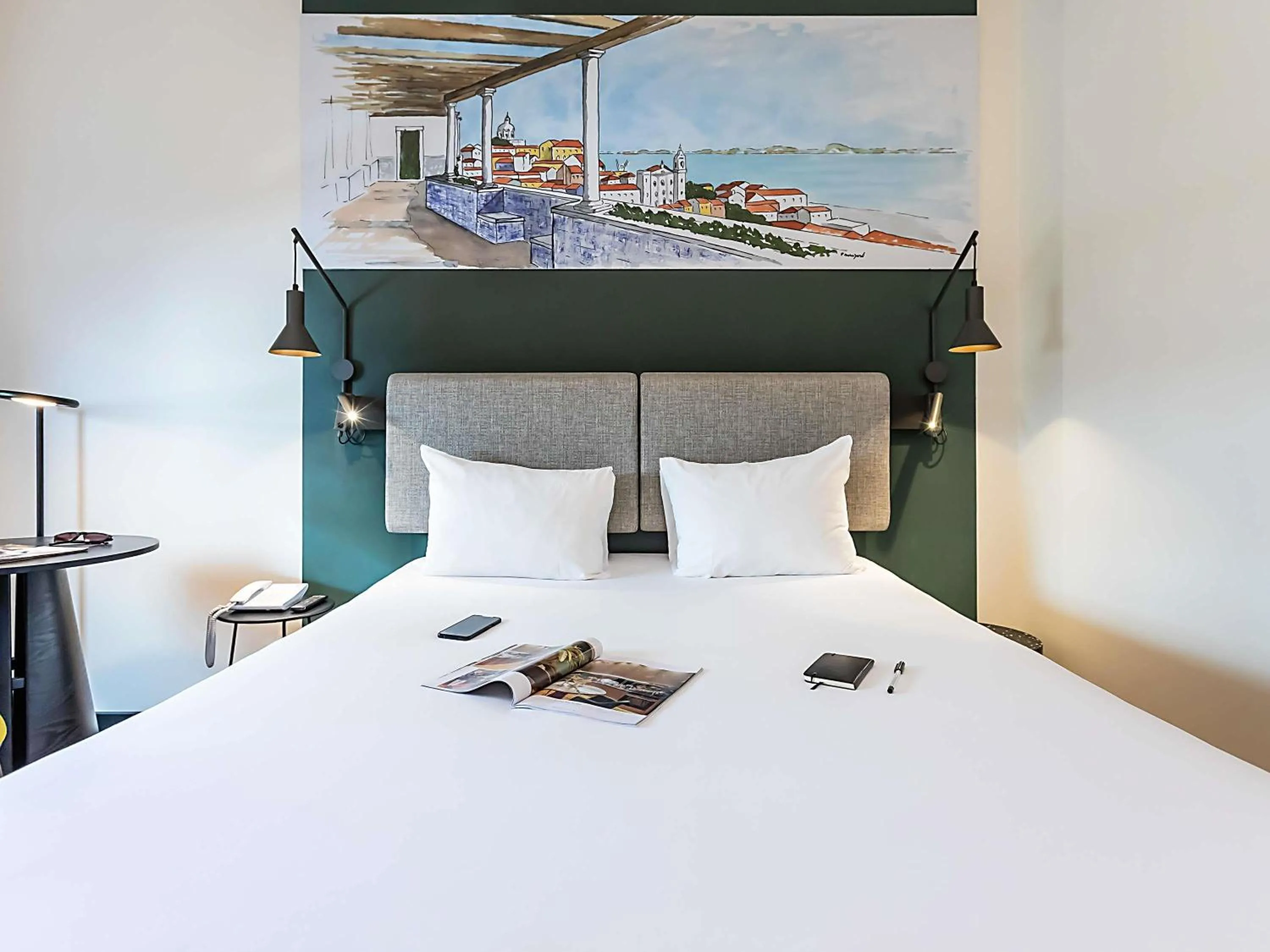 Bedroom, Bed in Hotel Ibis Lisboa Parque das Nações