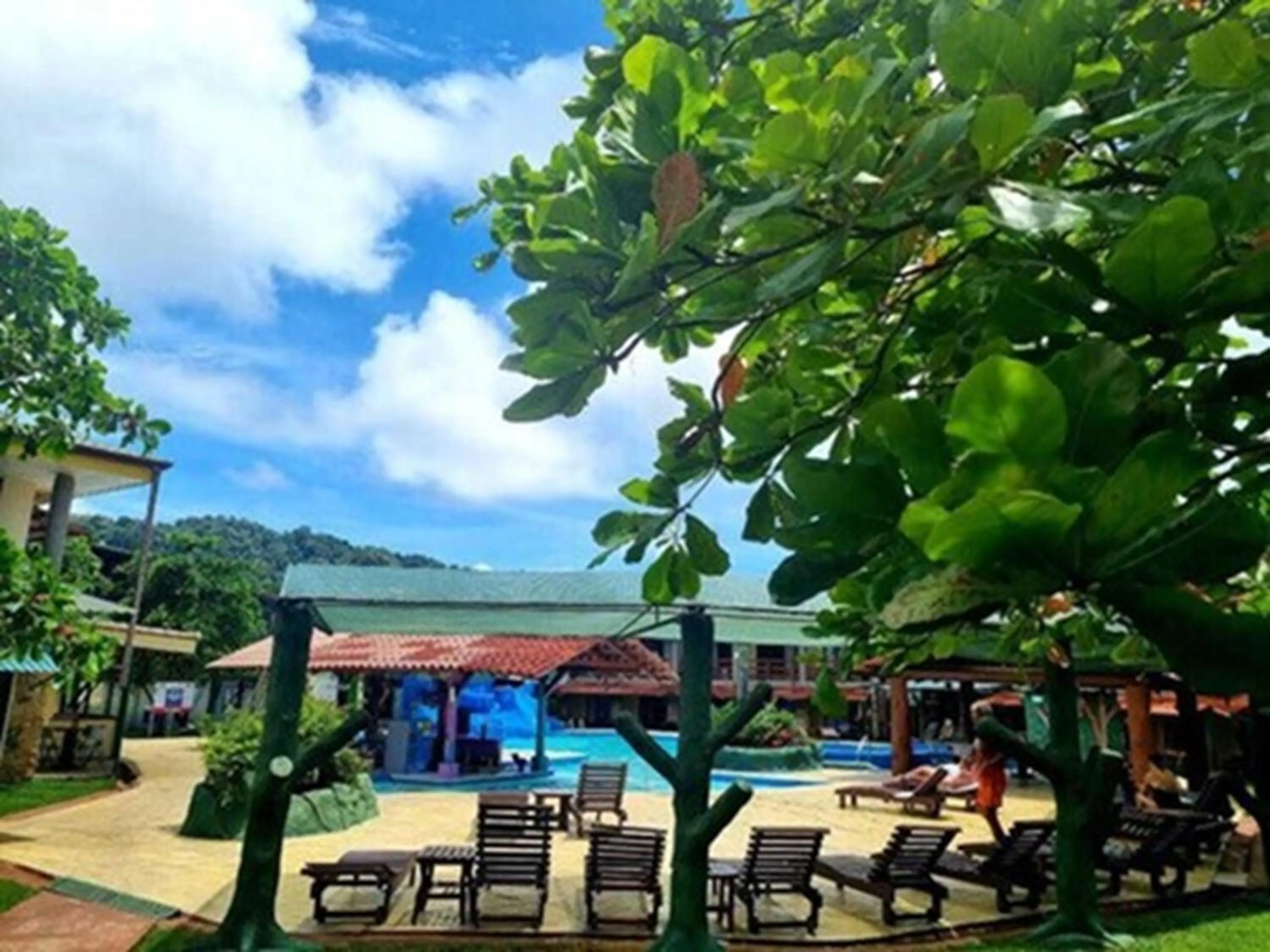 Swimming pool in Amapola Resort
