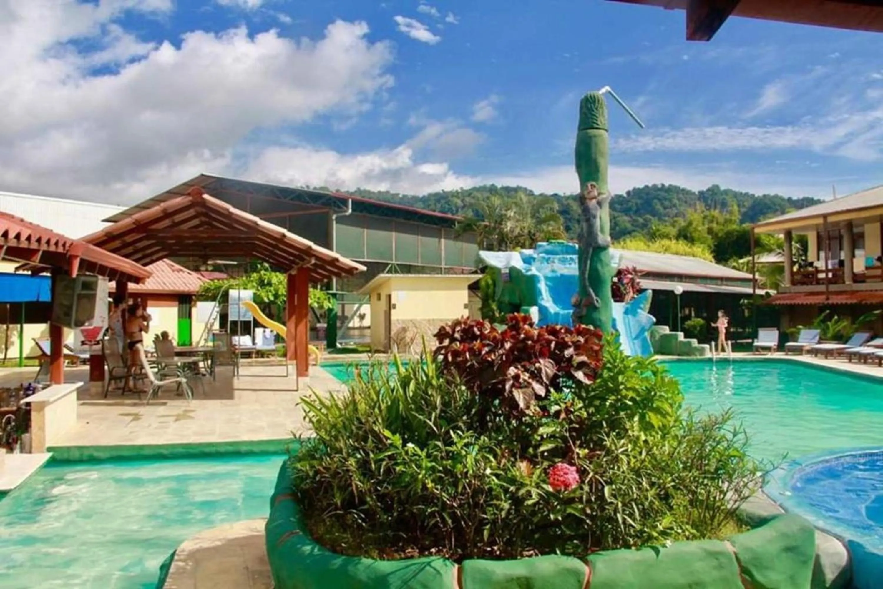 Day in Amapola Resort