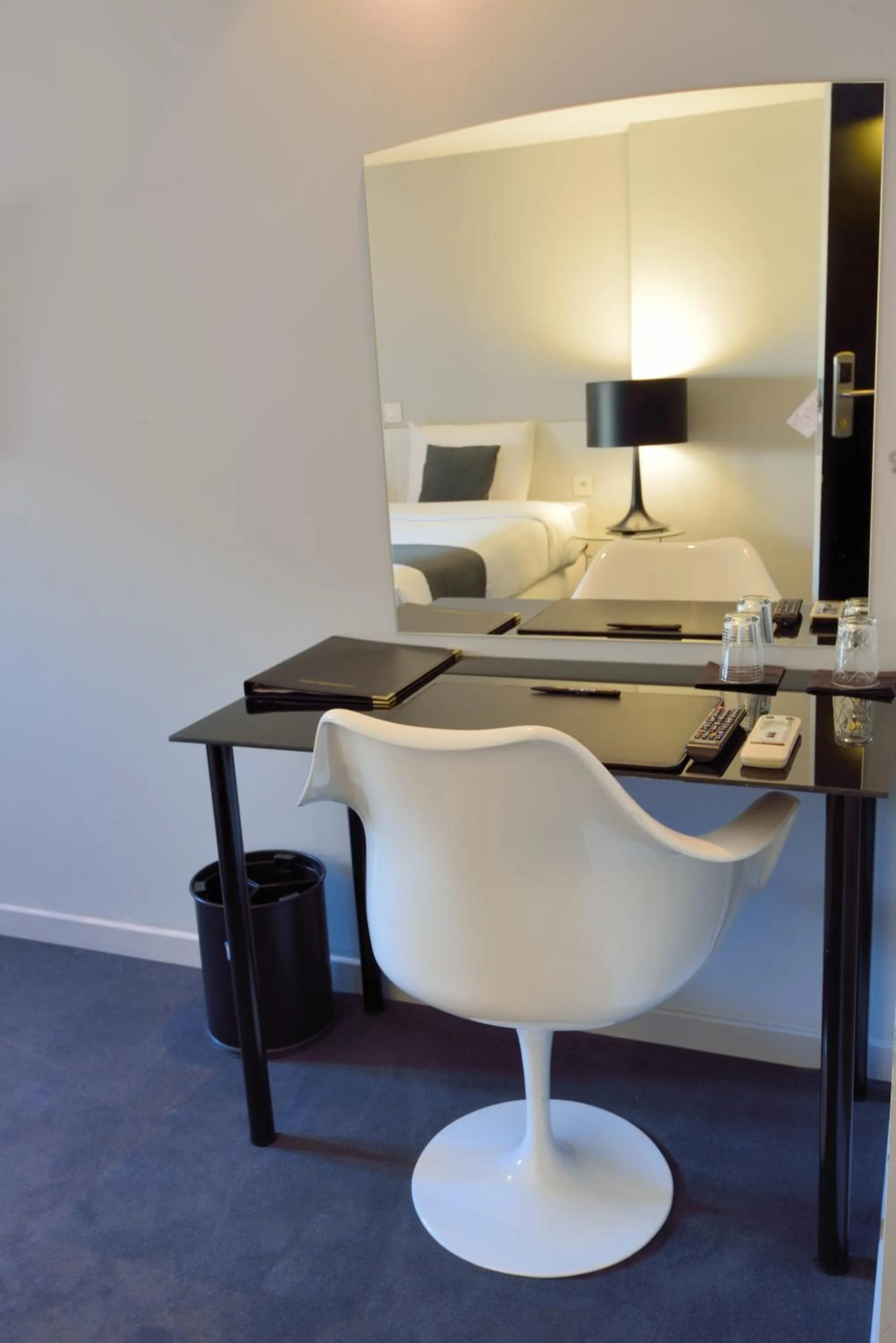 Seating area in Hotel Retro