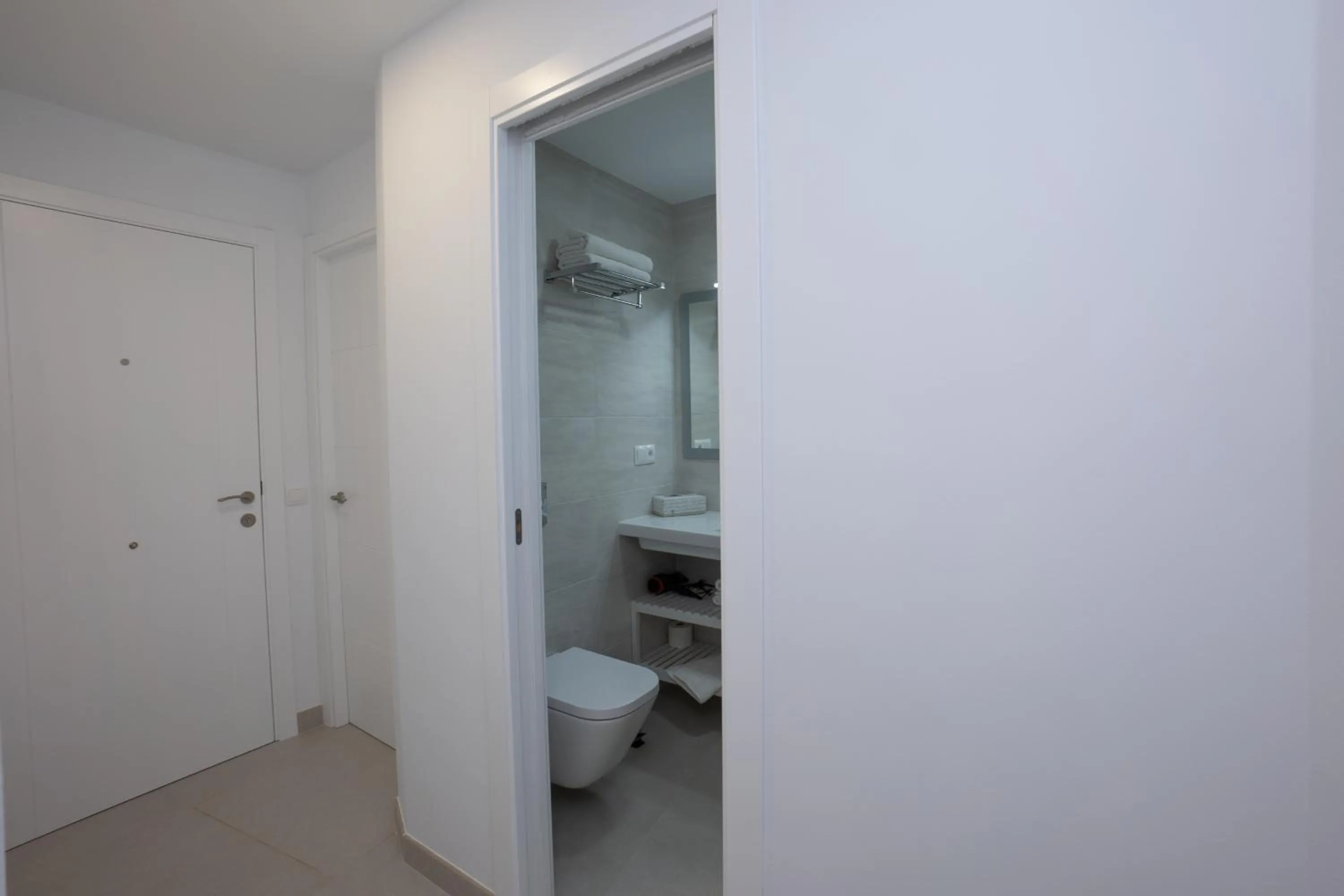 Bathroom in Apartamentos Mombasa 1 Planta
