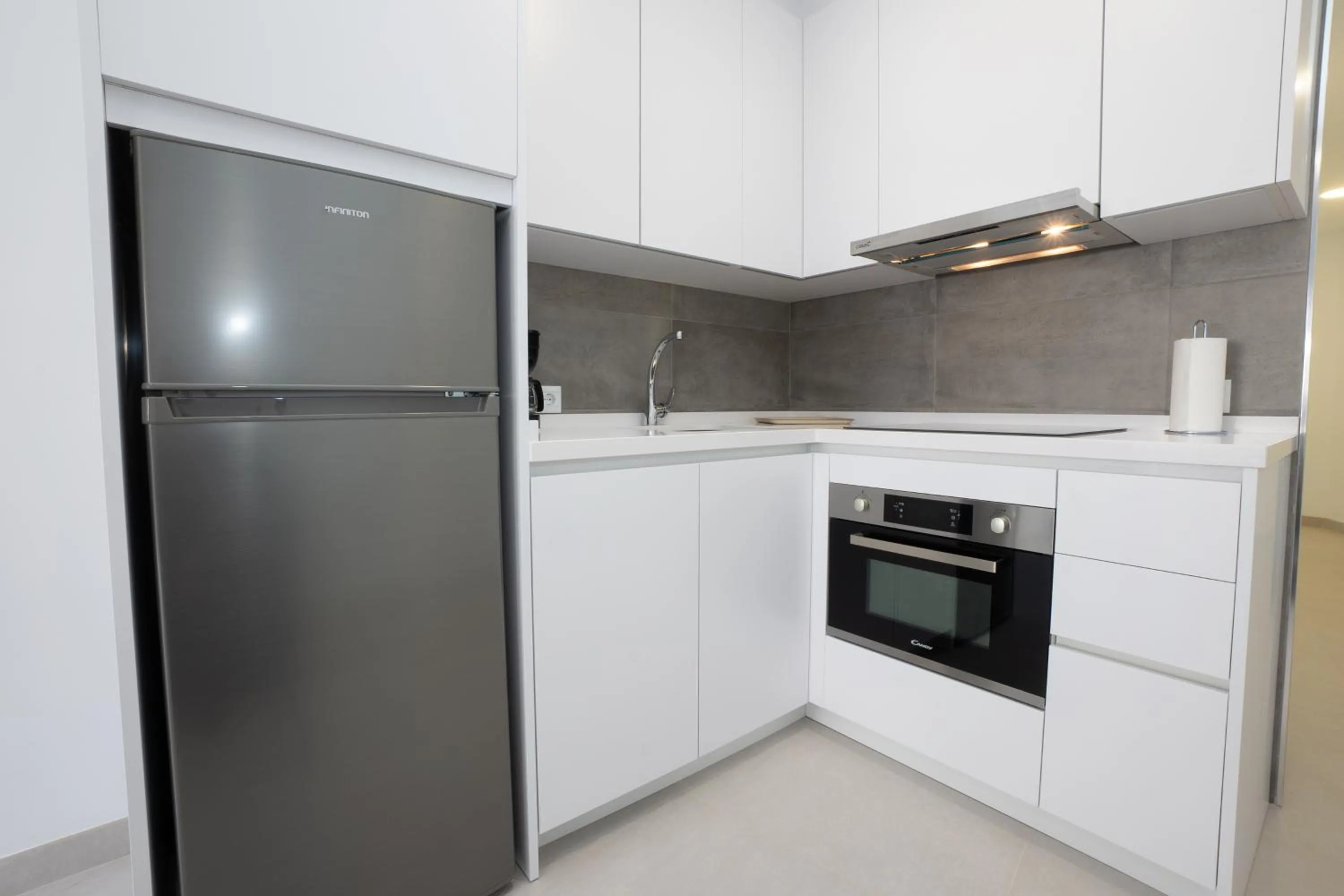 Kitchen or kitchenette in Apartamentos Mombasa 1 Planta
