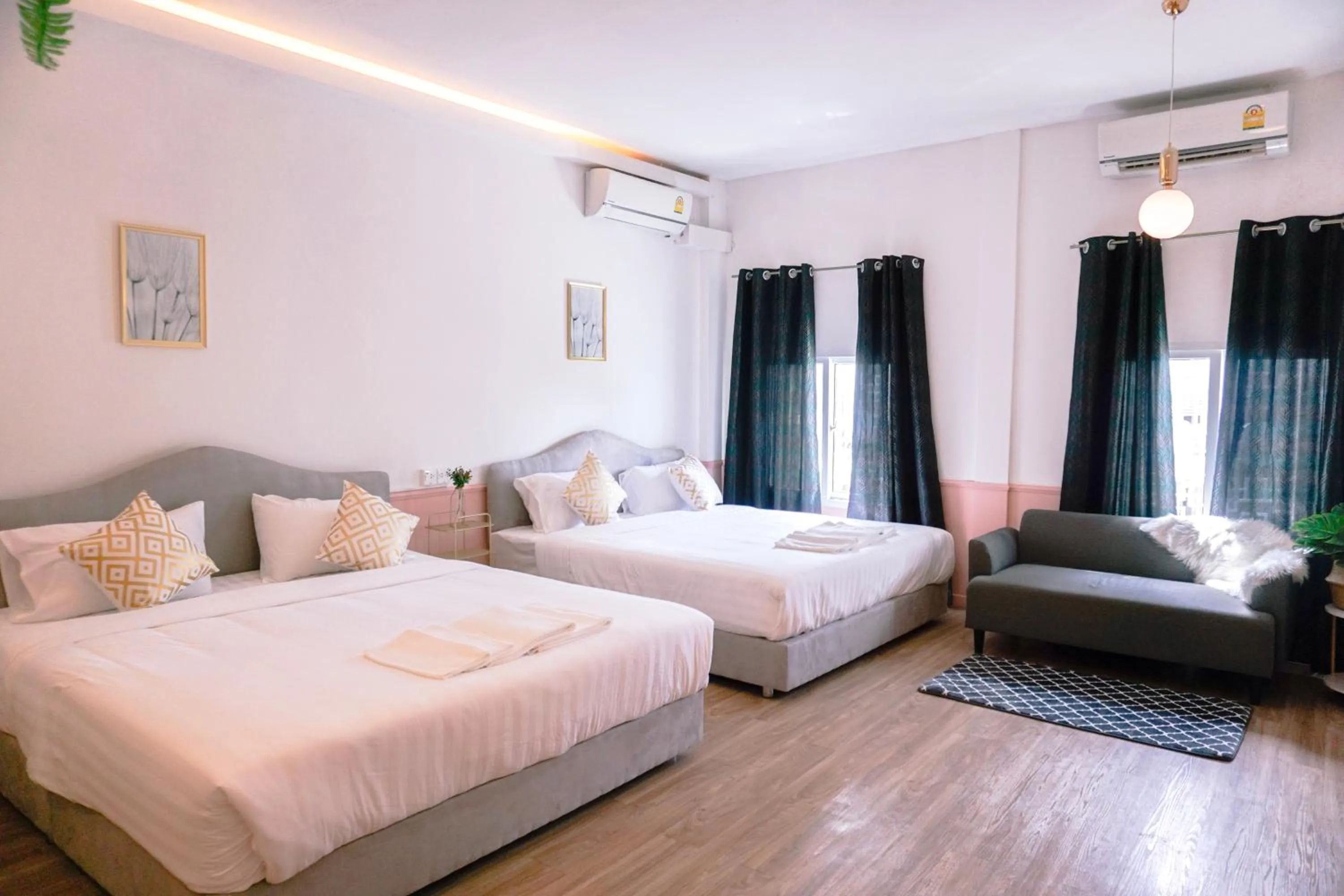 Bed in Isara Boutique Hotel and Cafe