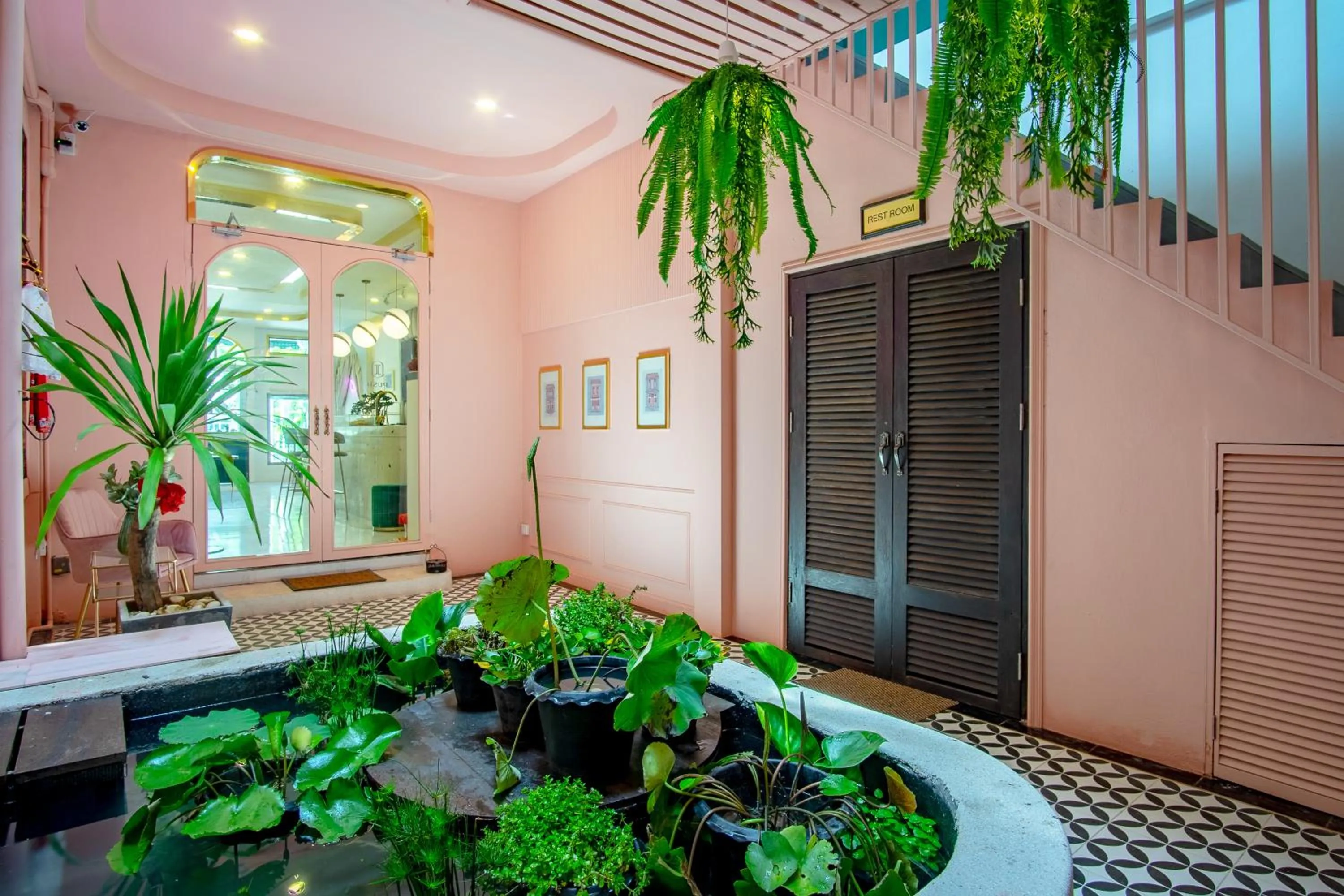 Area and facilities in Isara Boutique Hotel and Cafe