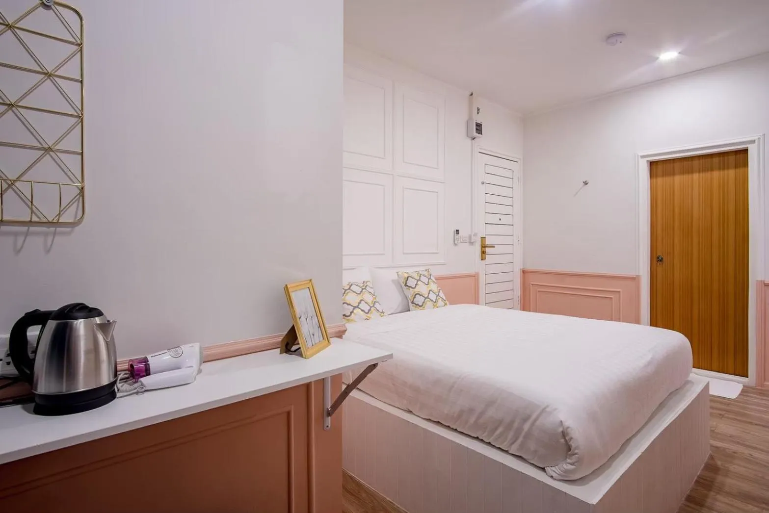 Bedroom, Bed in Isara Boutique Hotel and Cafe