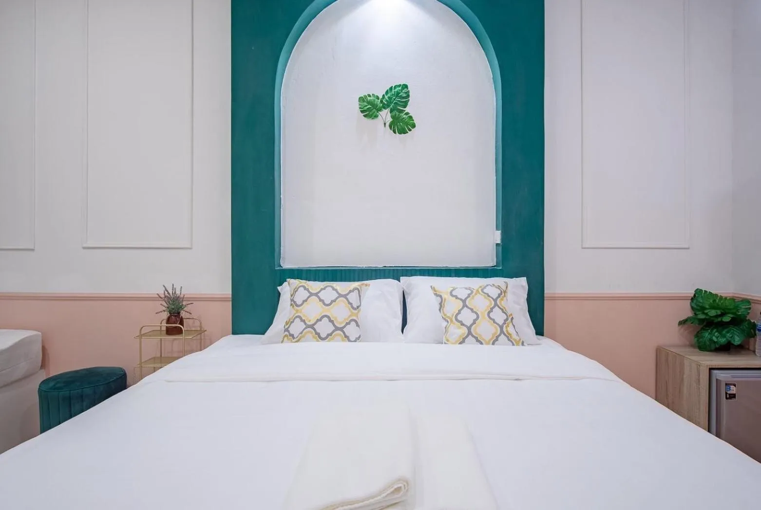 Bed in Isara Boutique Hotel and Cafe