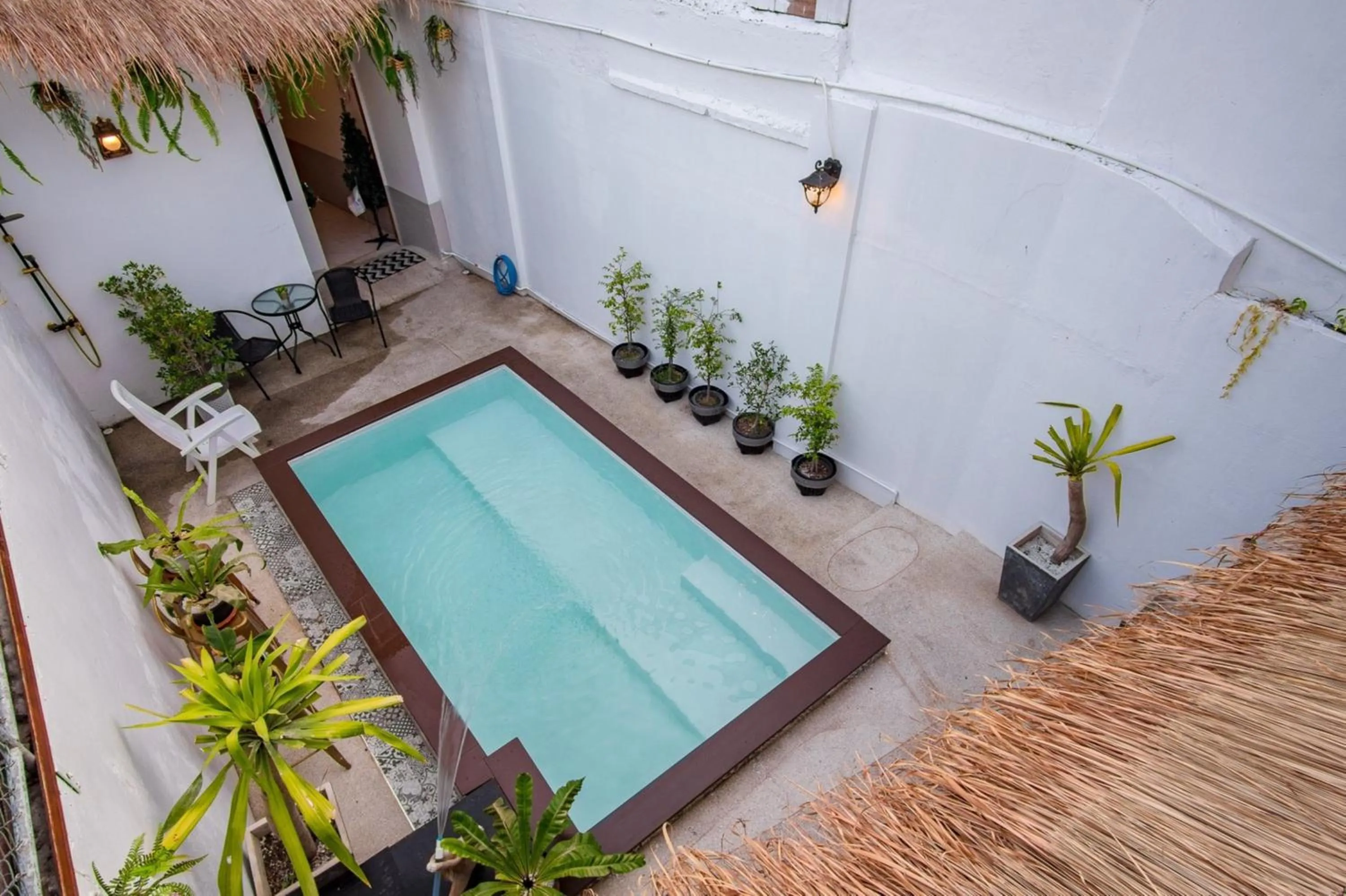 Pool view in Isara Boutique Hotel and Cafe